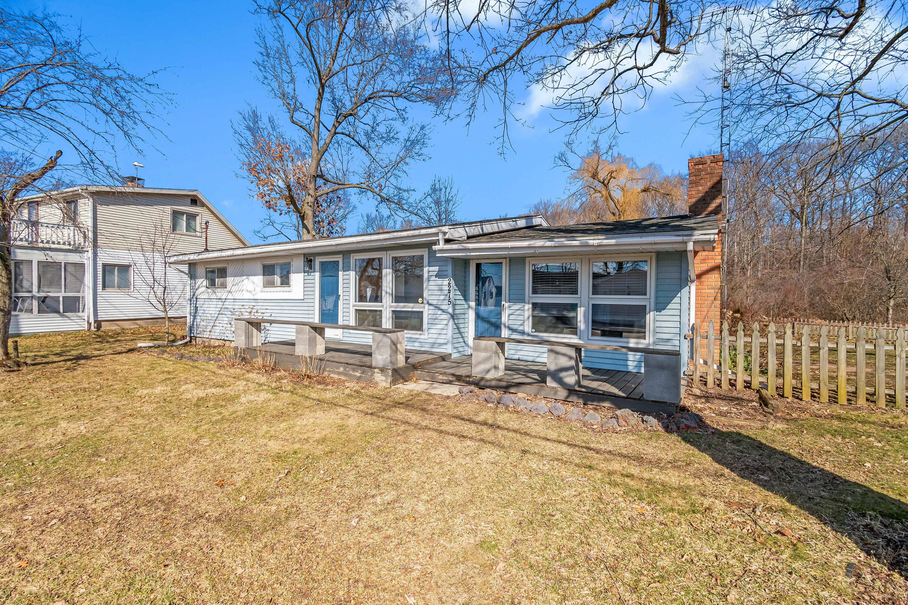2275 Oakwood Drive