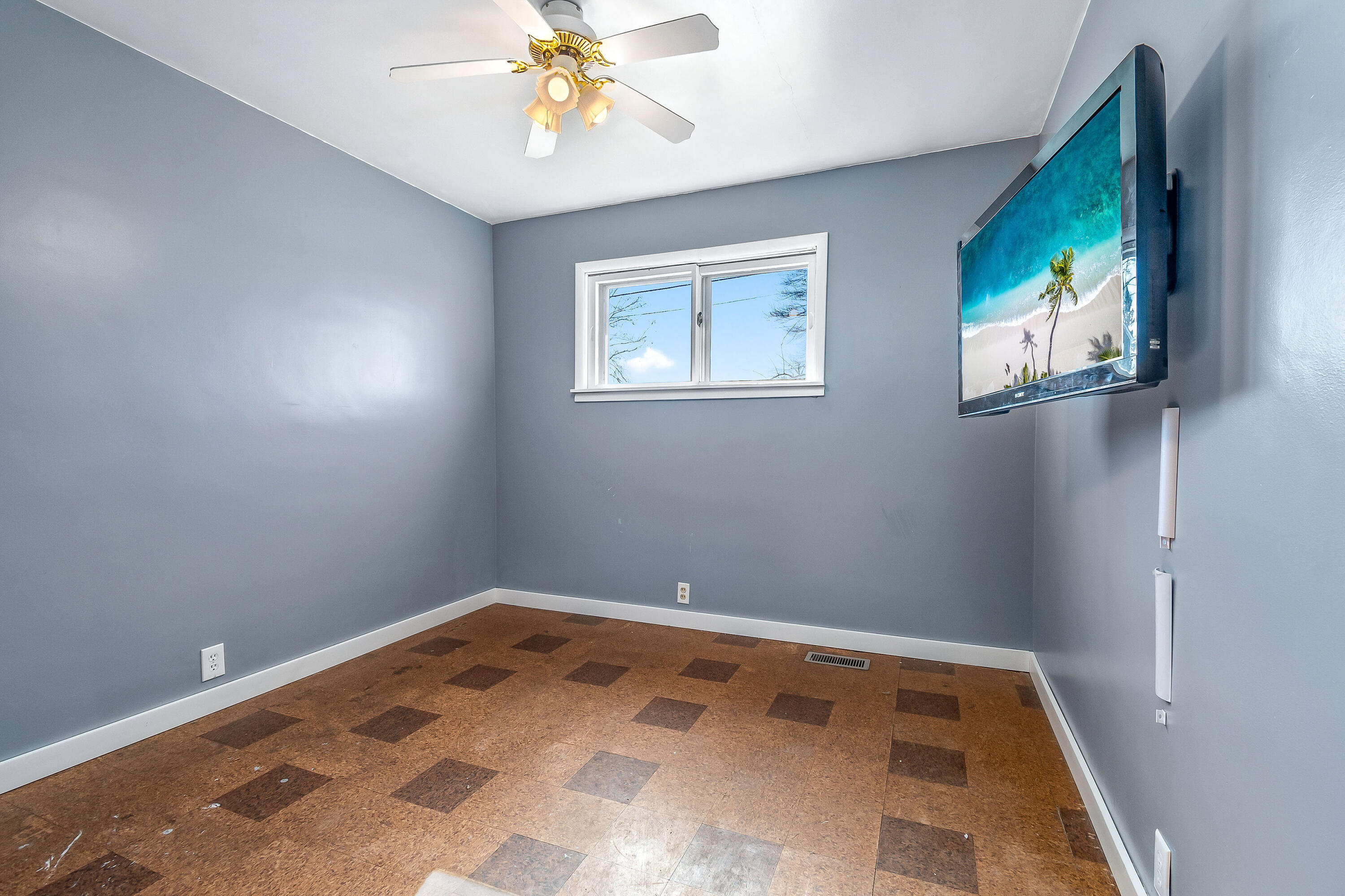 2275 Oakwood Drive