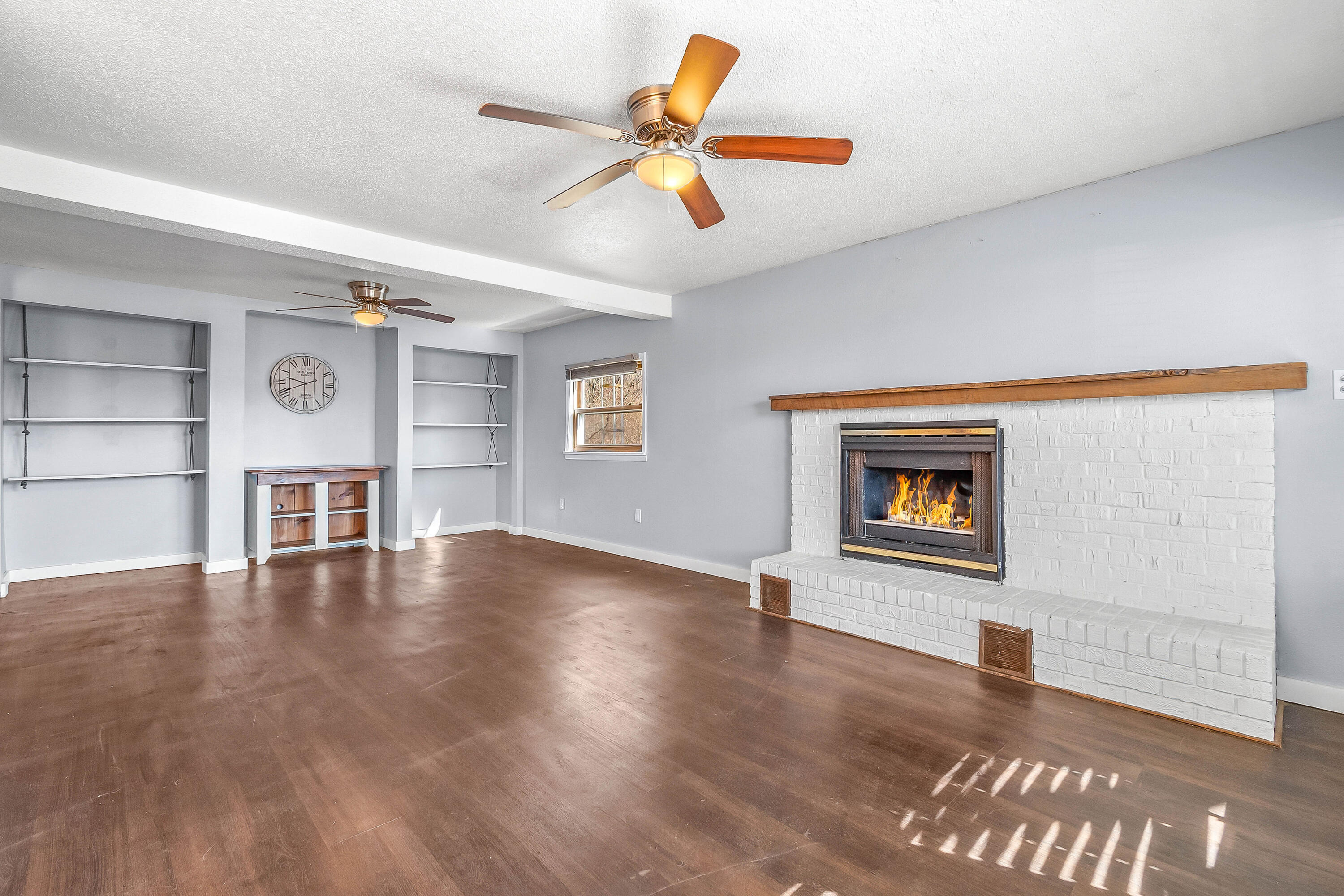 2275 Oakwood Drive