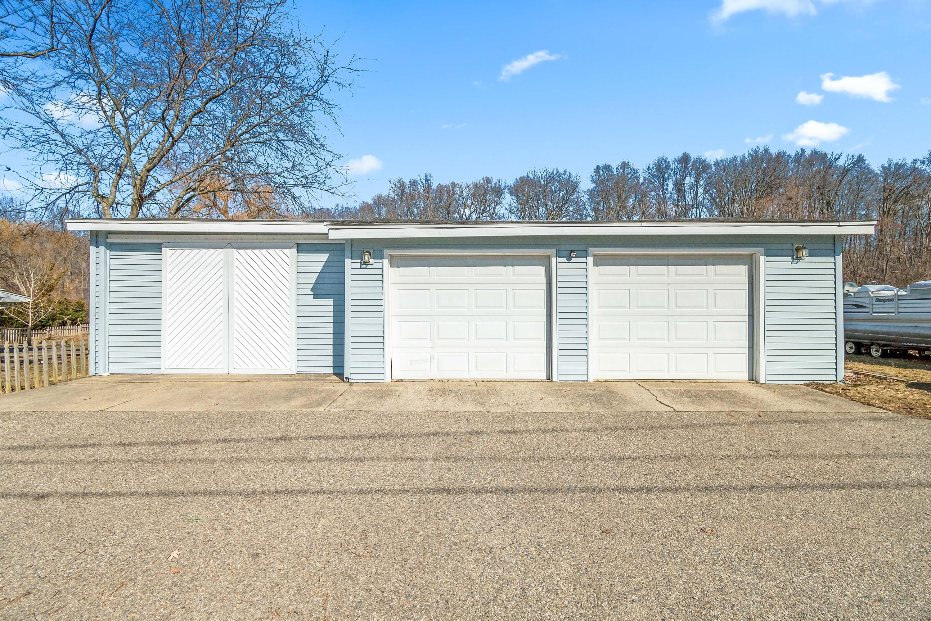 2275 Oakwood Drive