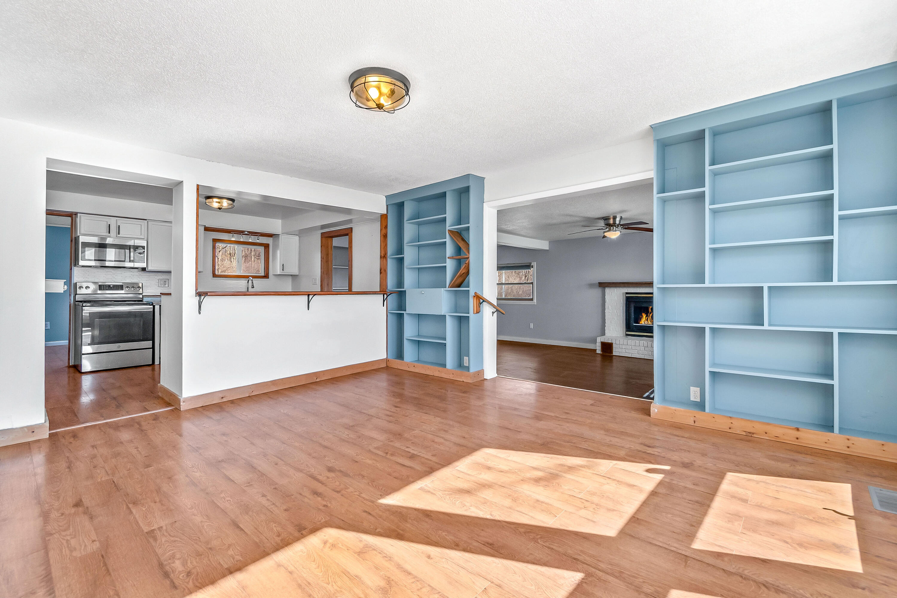 2275 Oakwood Drive