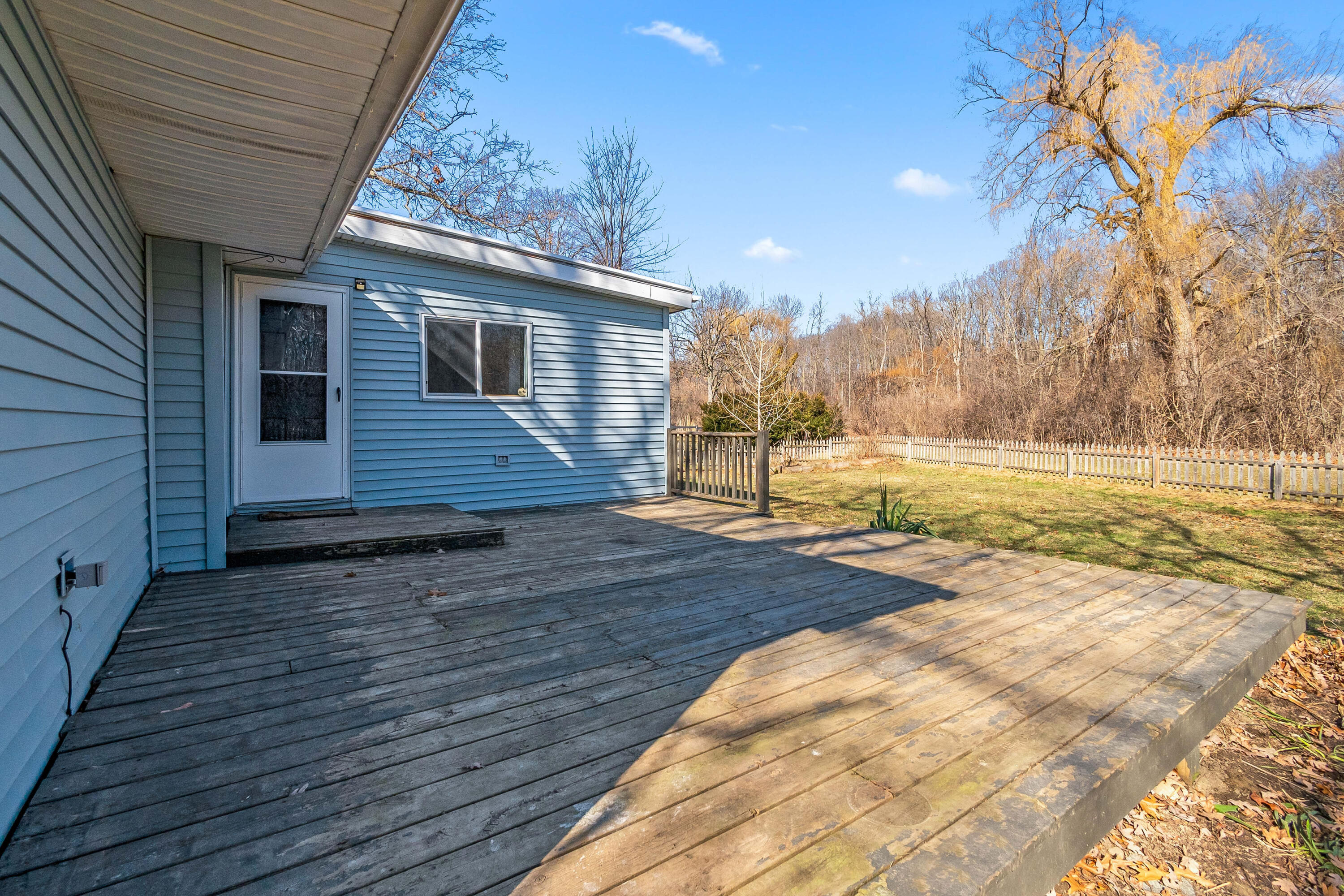 2275 Oakwood Drive