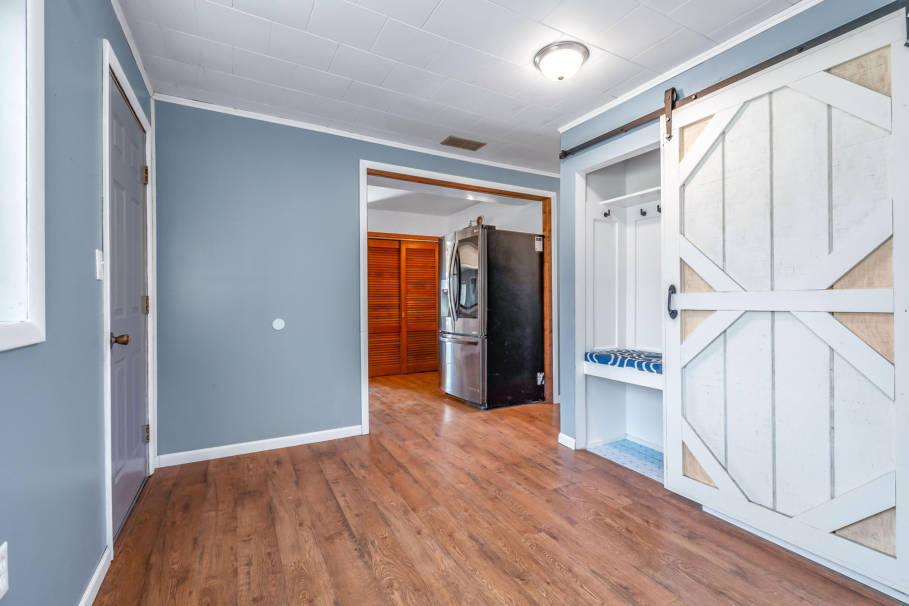 2275 Oakwood Drive