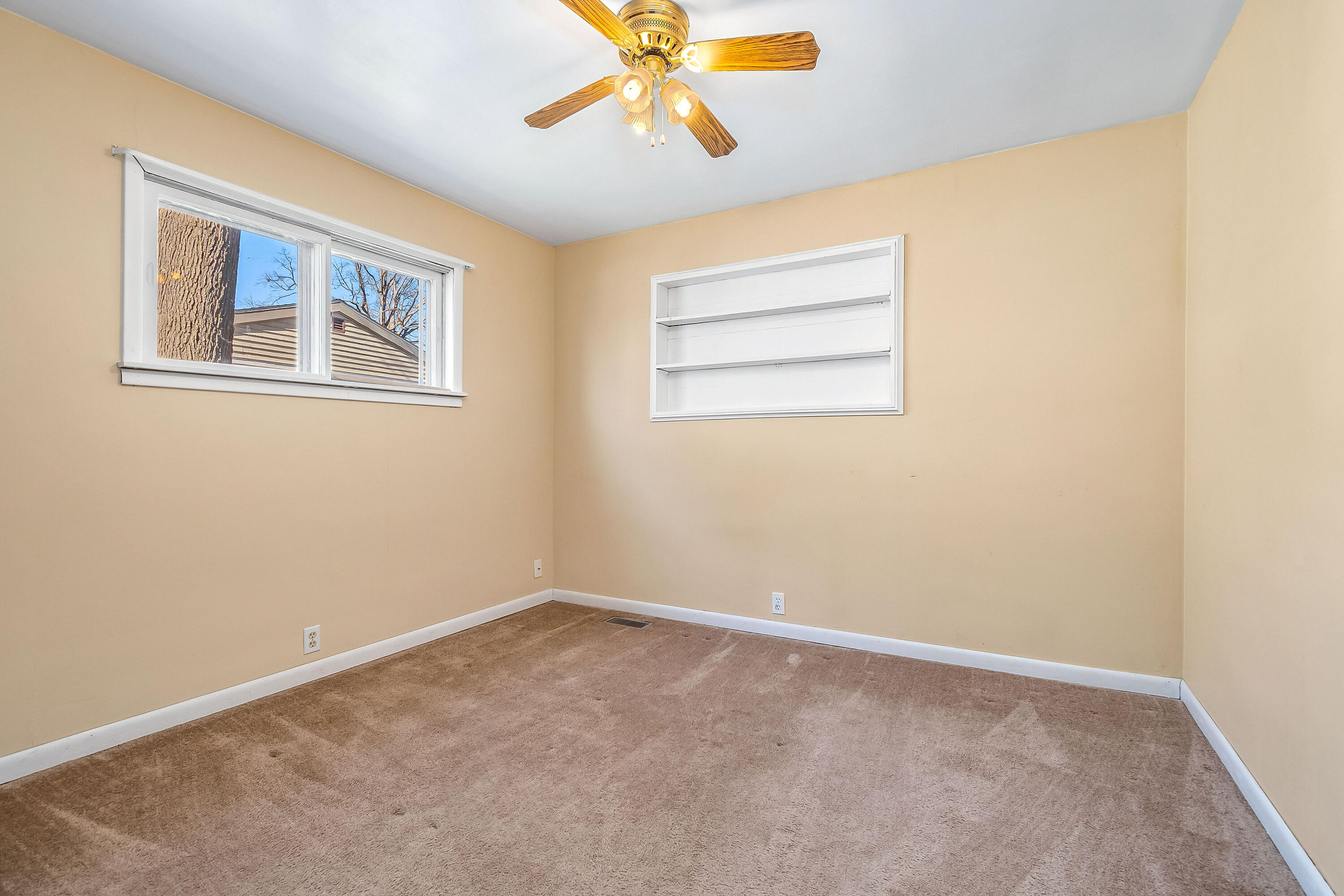 2275 Oakwood Drive