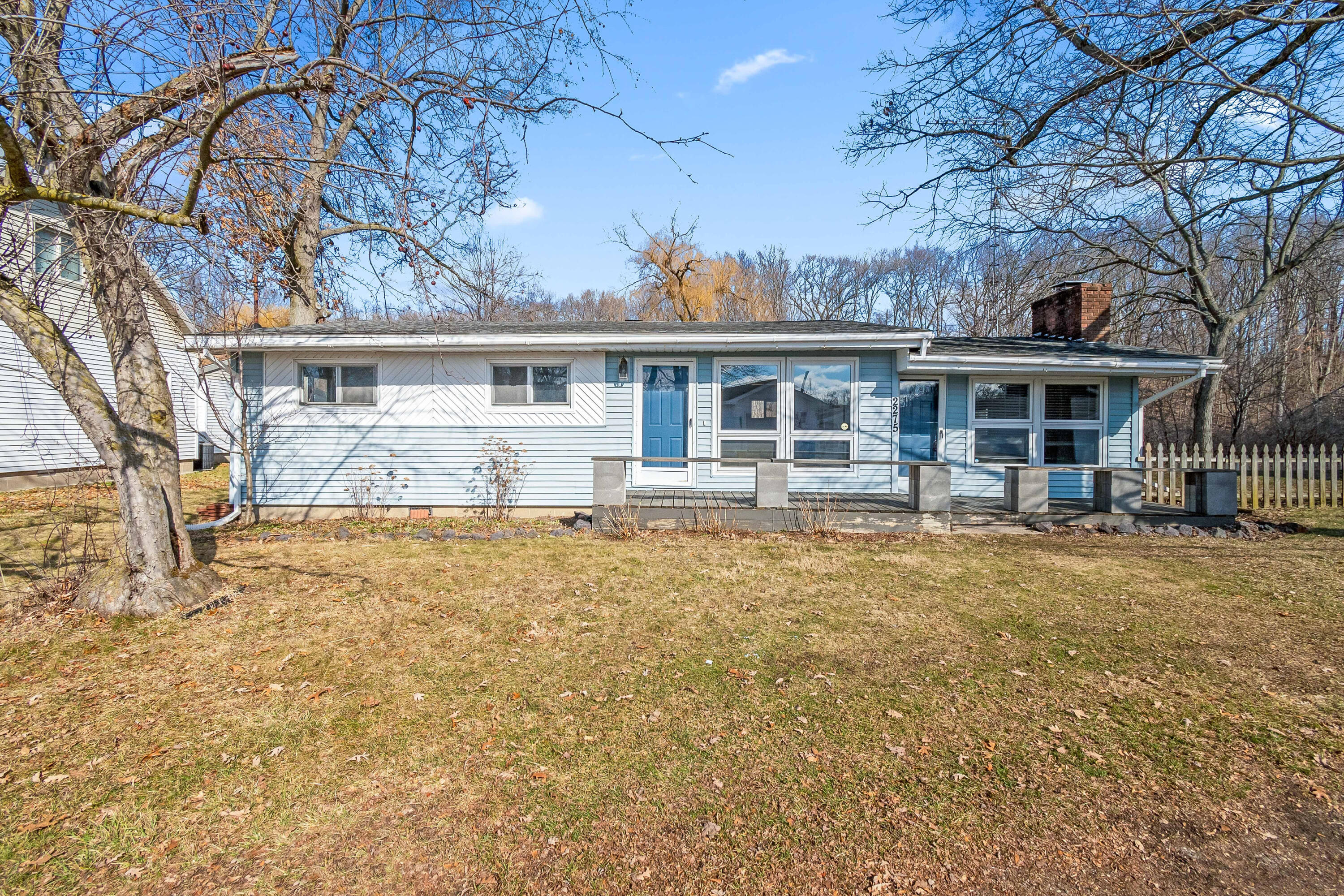 2275 Oakwood Drive