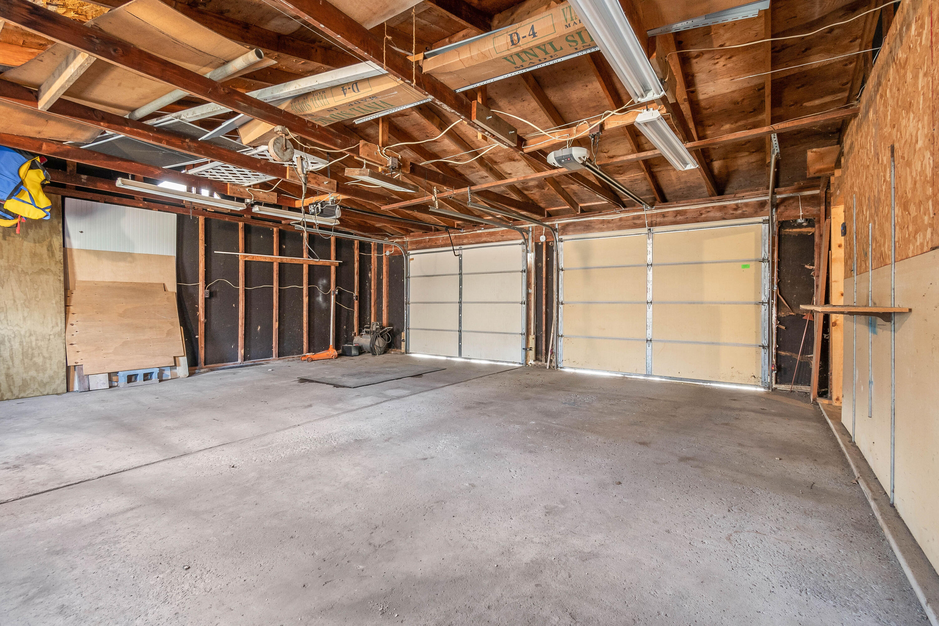 2275 Oakwood Drive