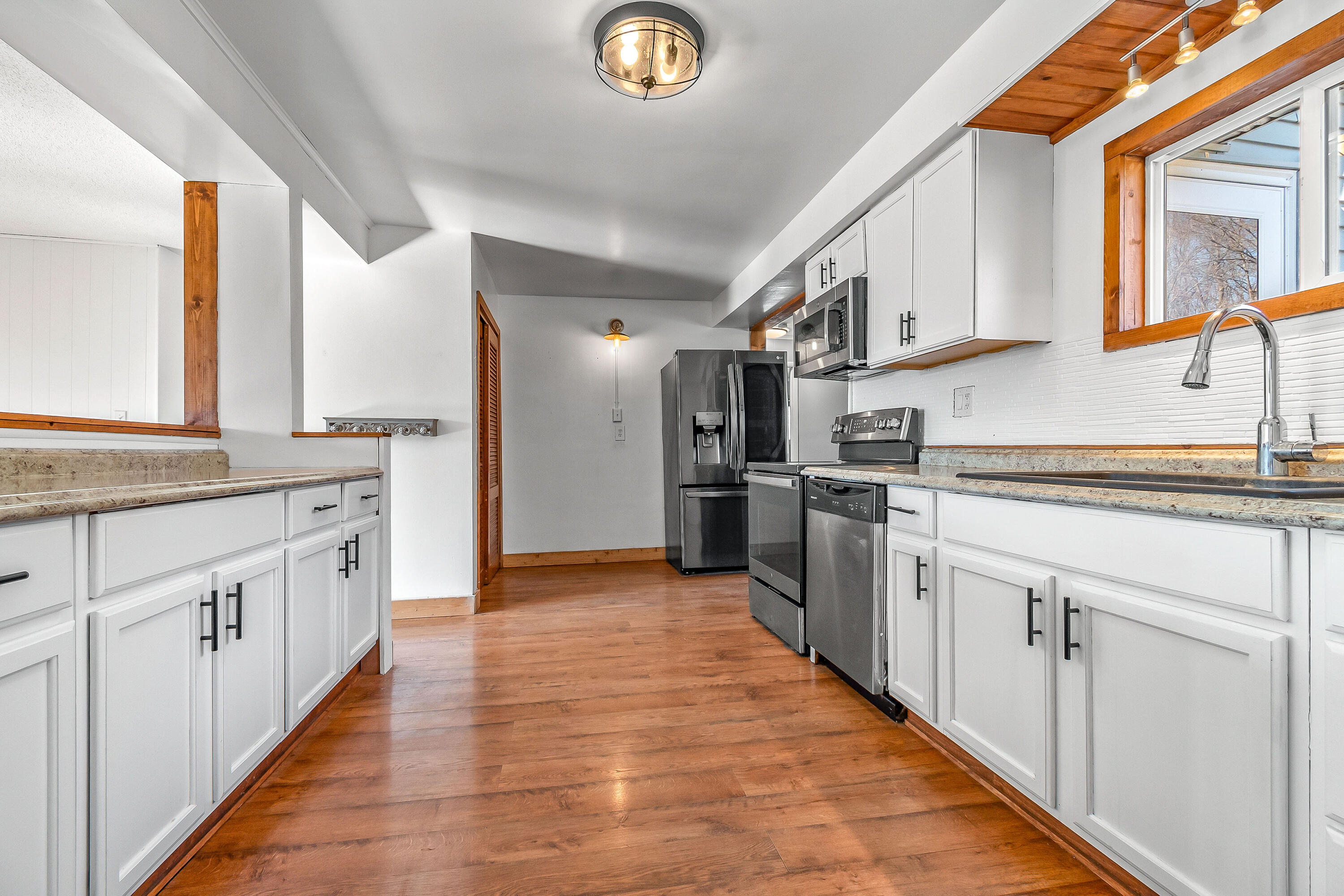 2275 Oakwood Drive