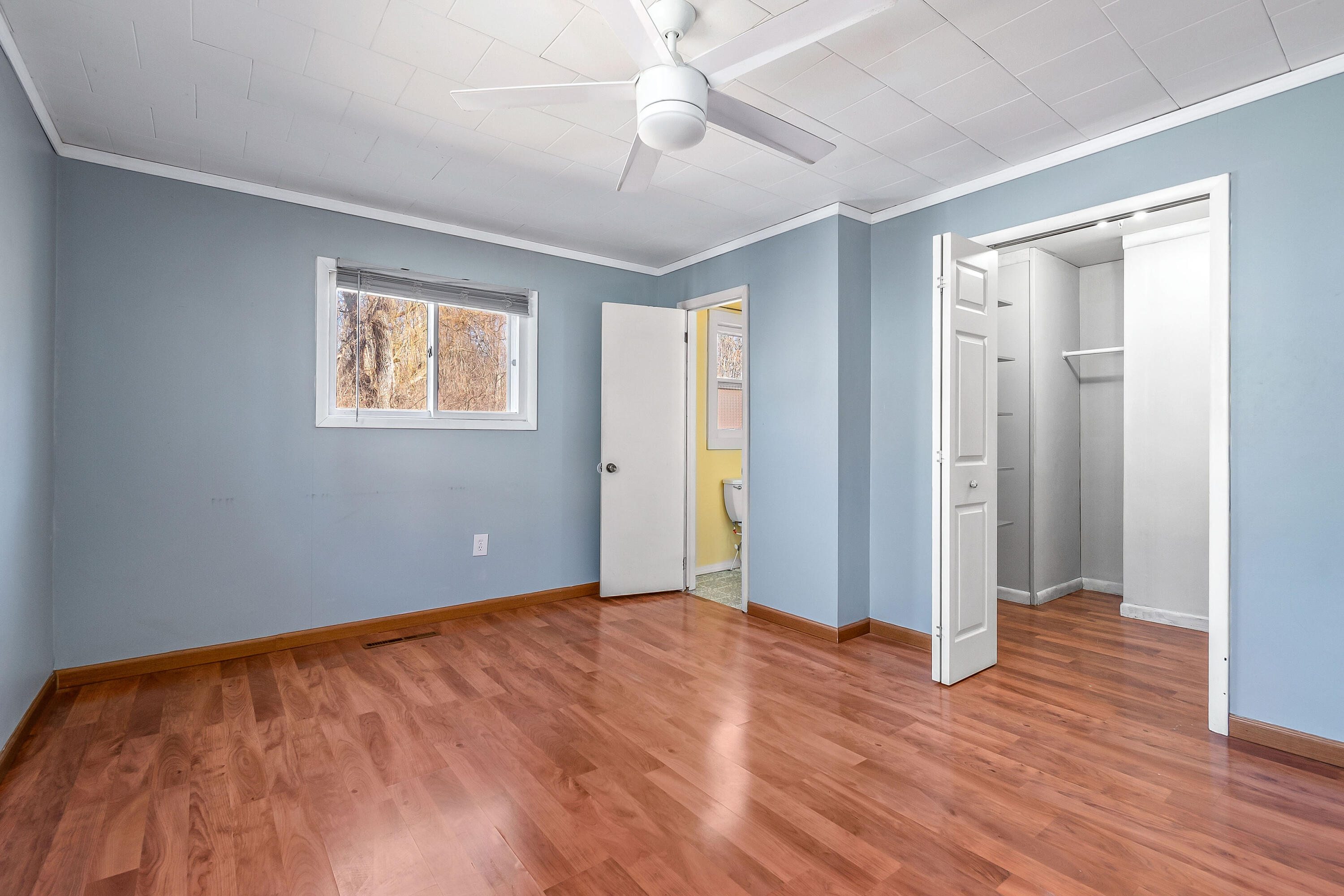 2275 Oakwood Drive