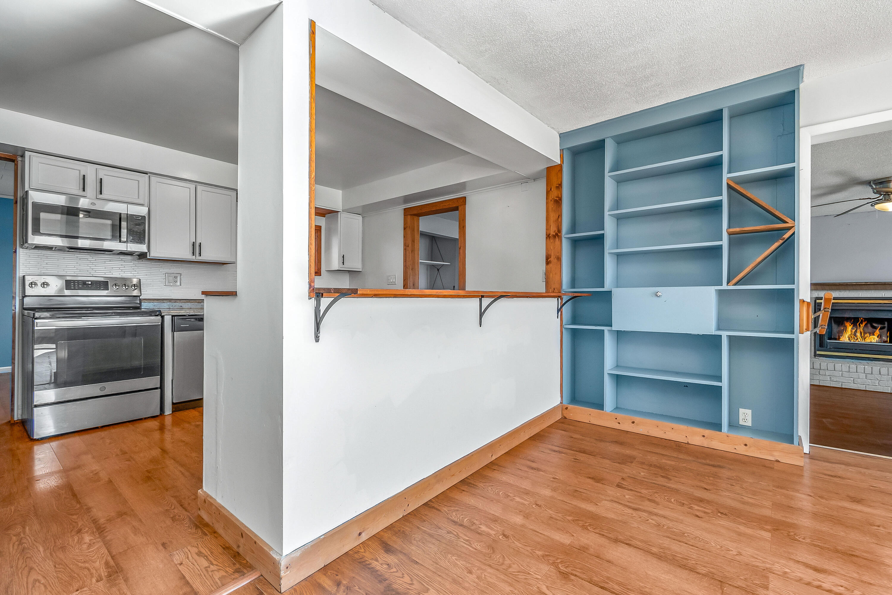 2275 Oakwood Drive