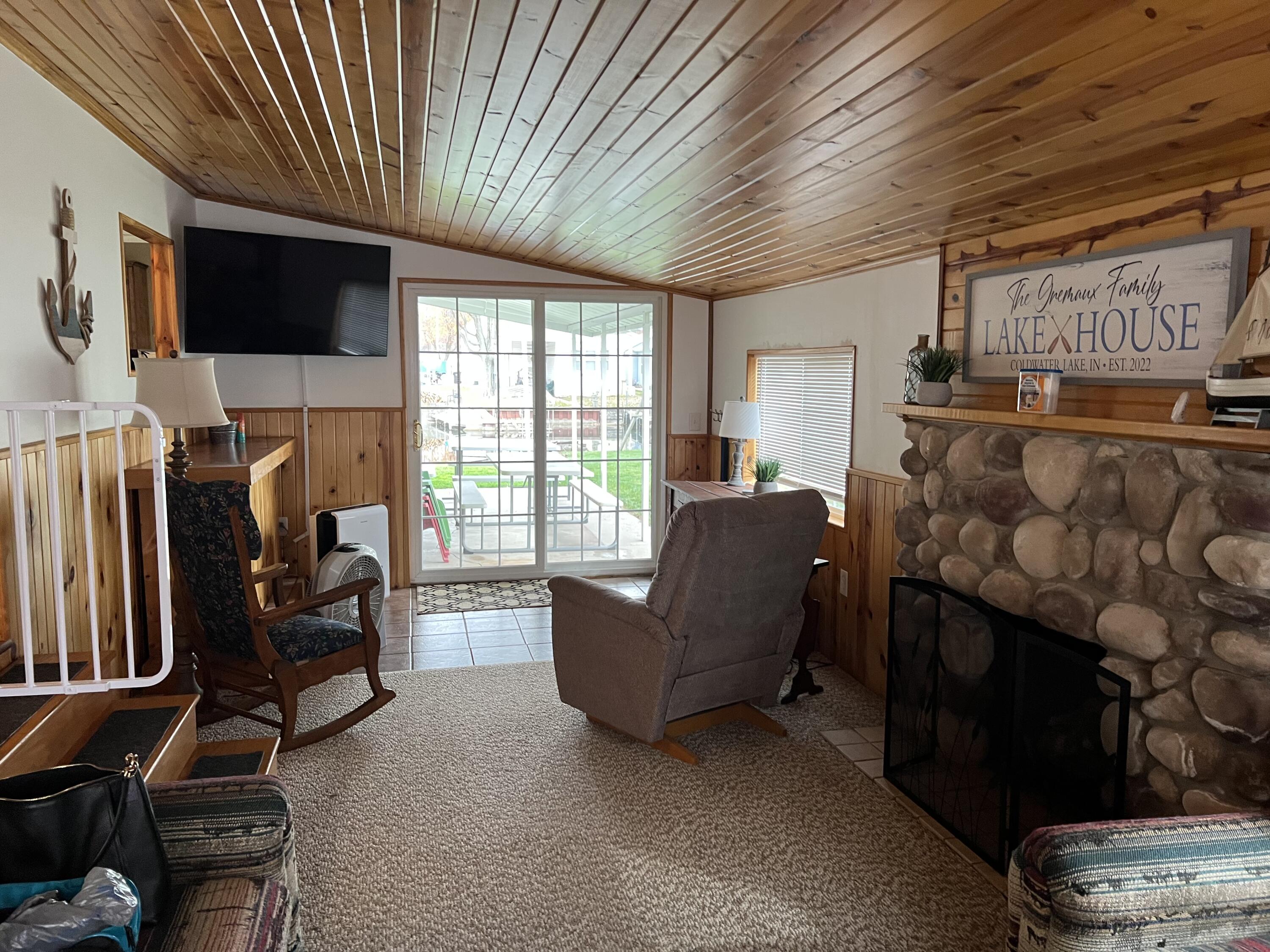 548 Willow Drive
