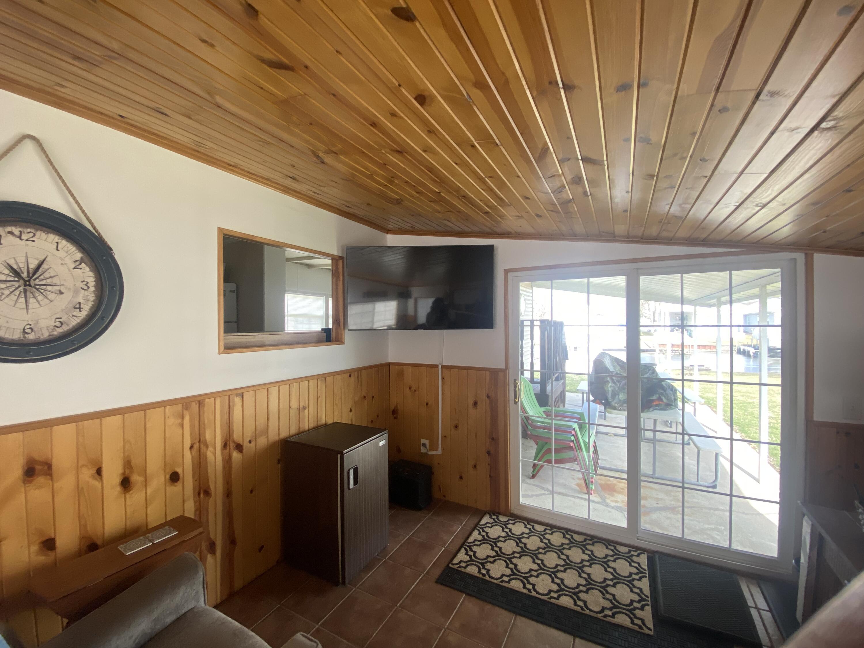 548 Willow Drive
