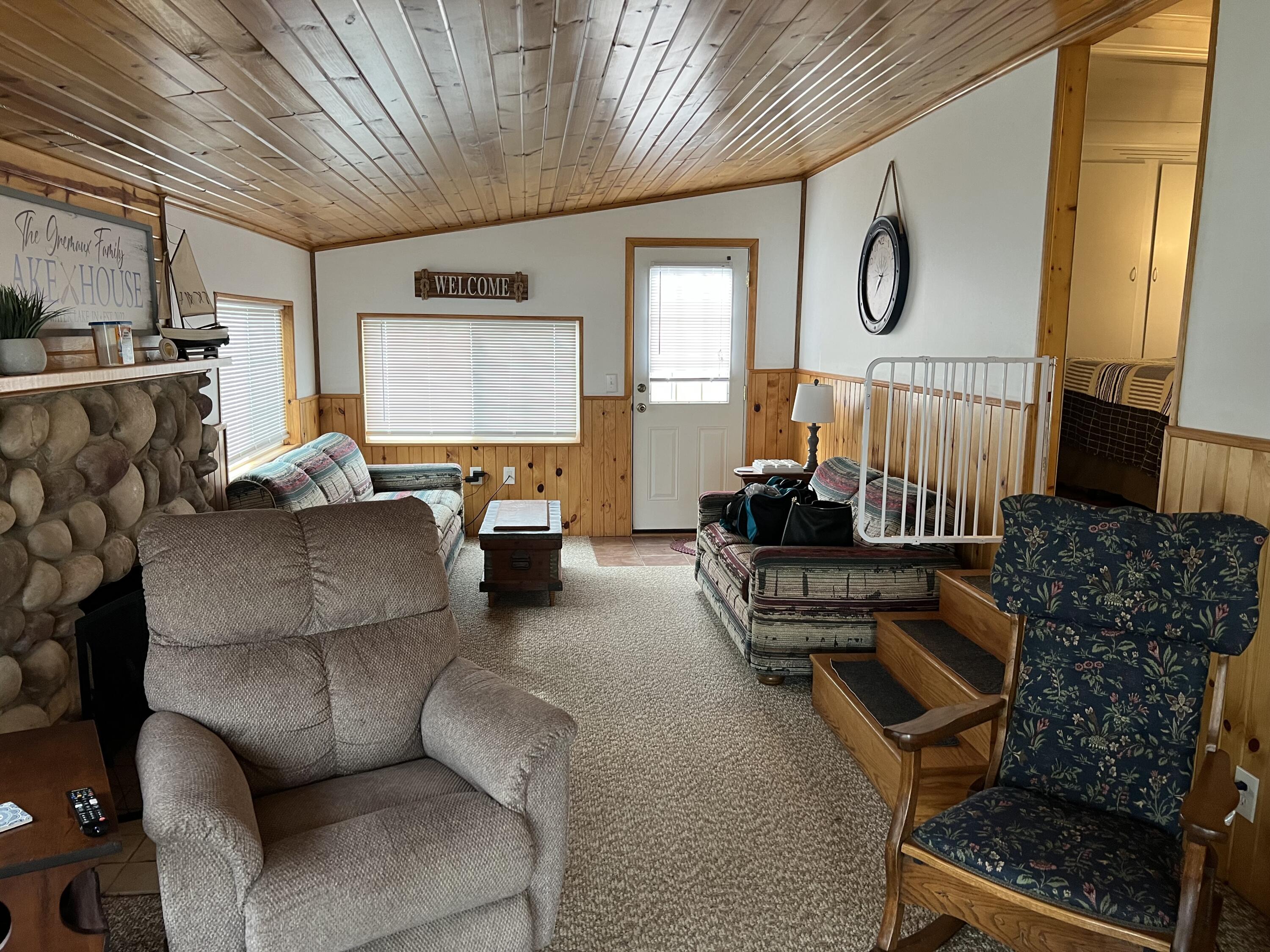 548 Willow Drive