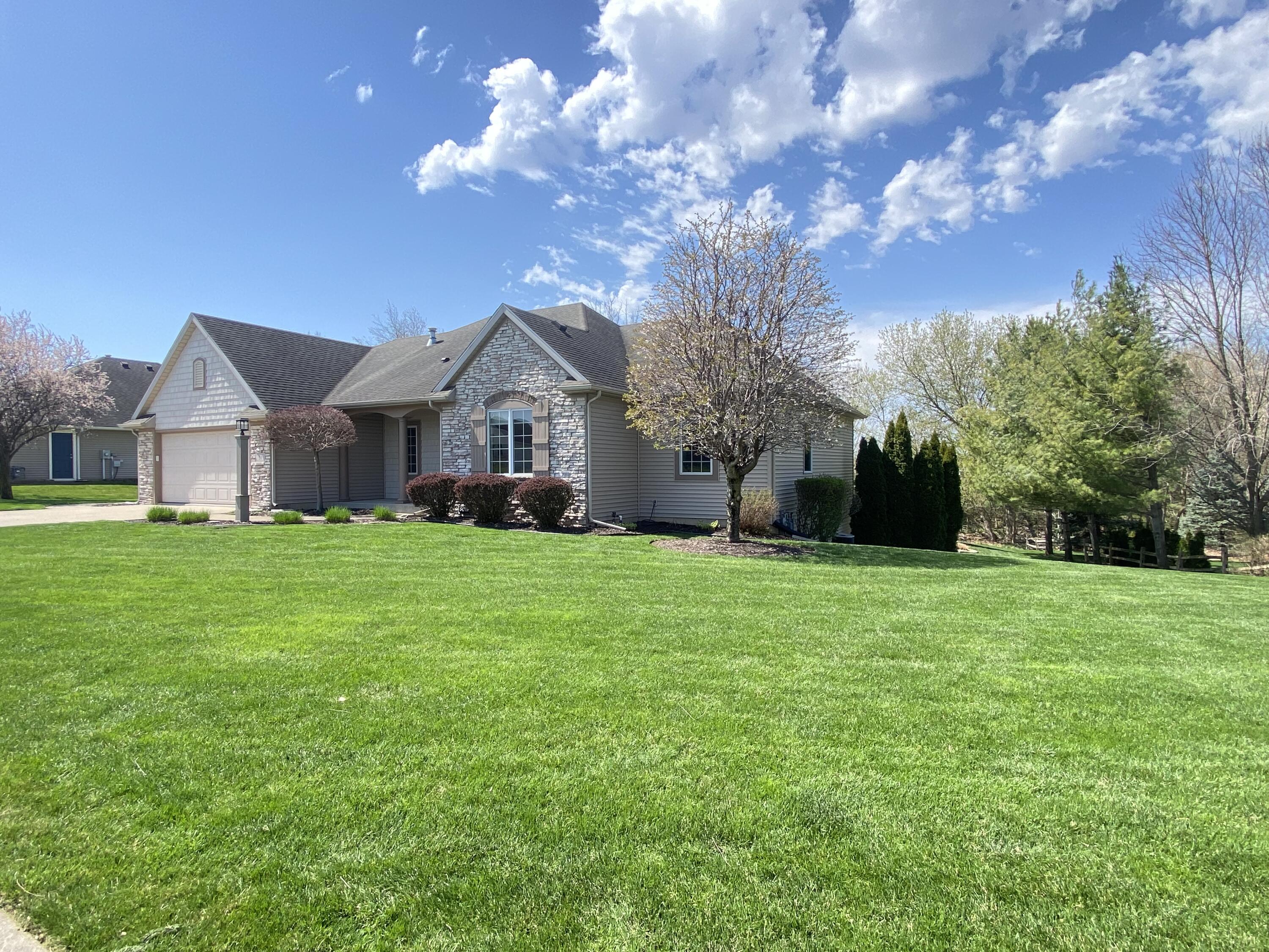 31 Arrowhead Dr.