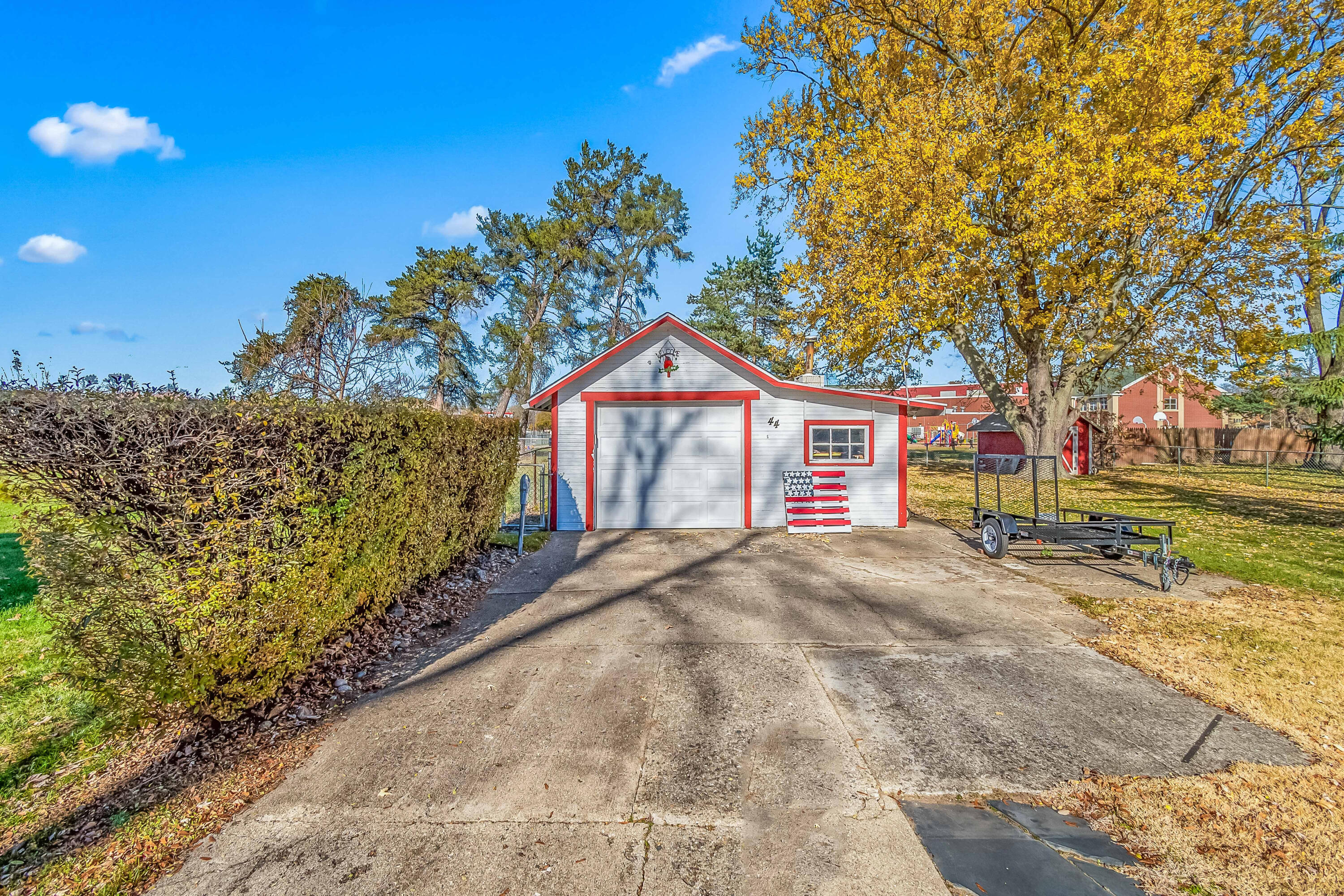 44 Pelton Ave.