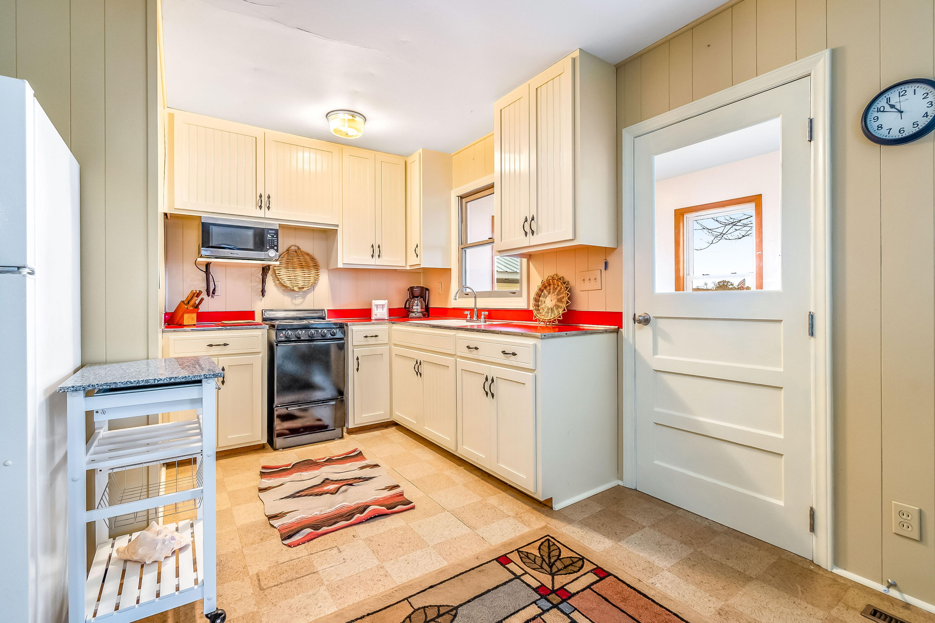 462 Pinecrest Drive