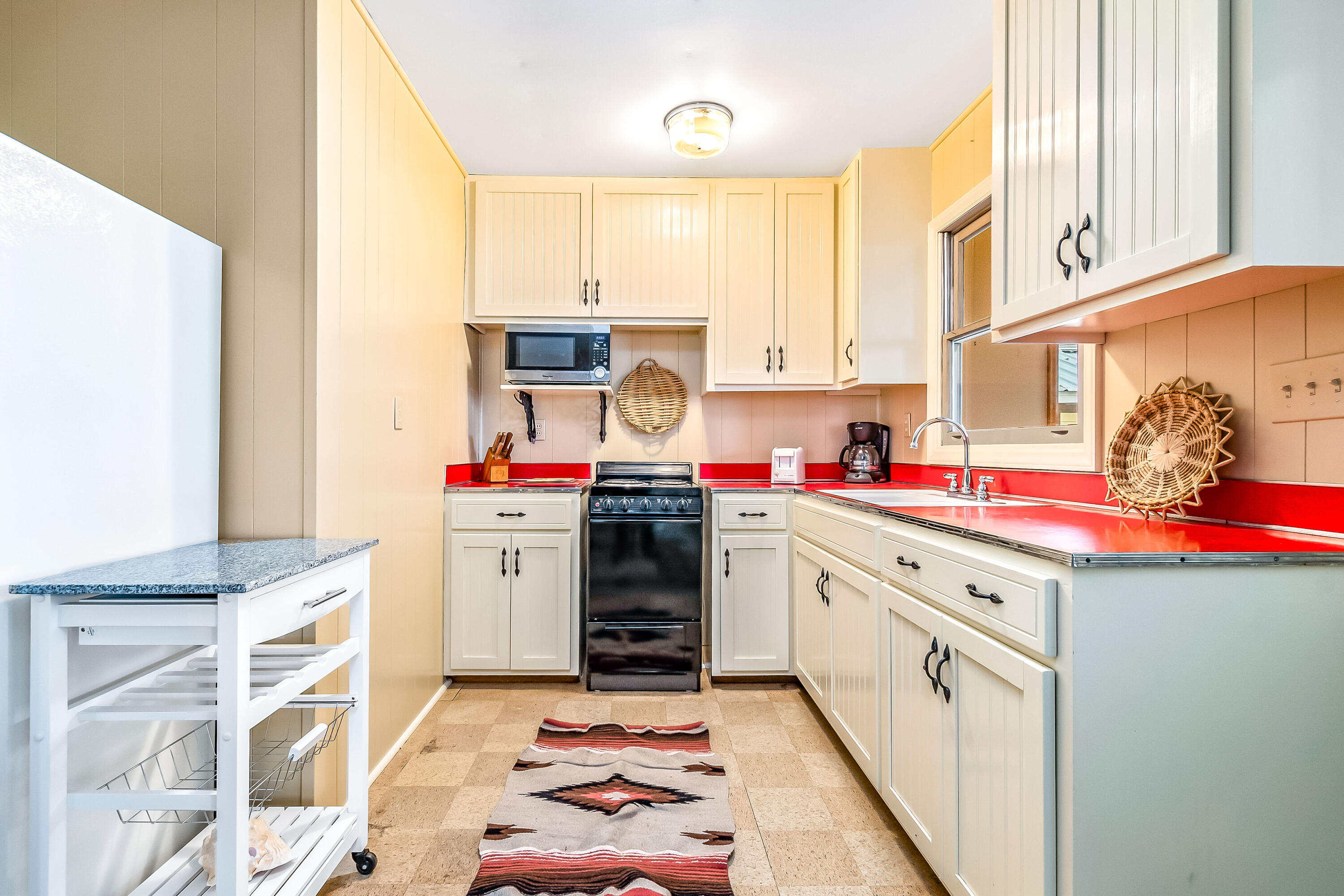 462 Pinecrest Drive
