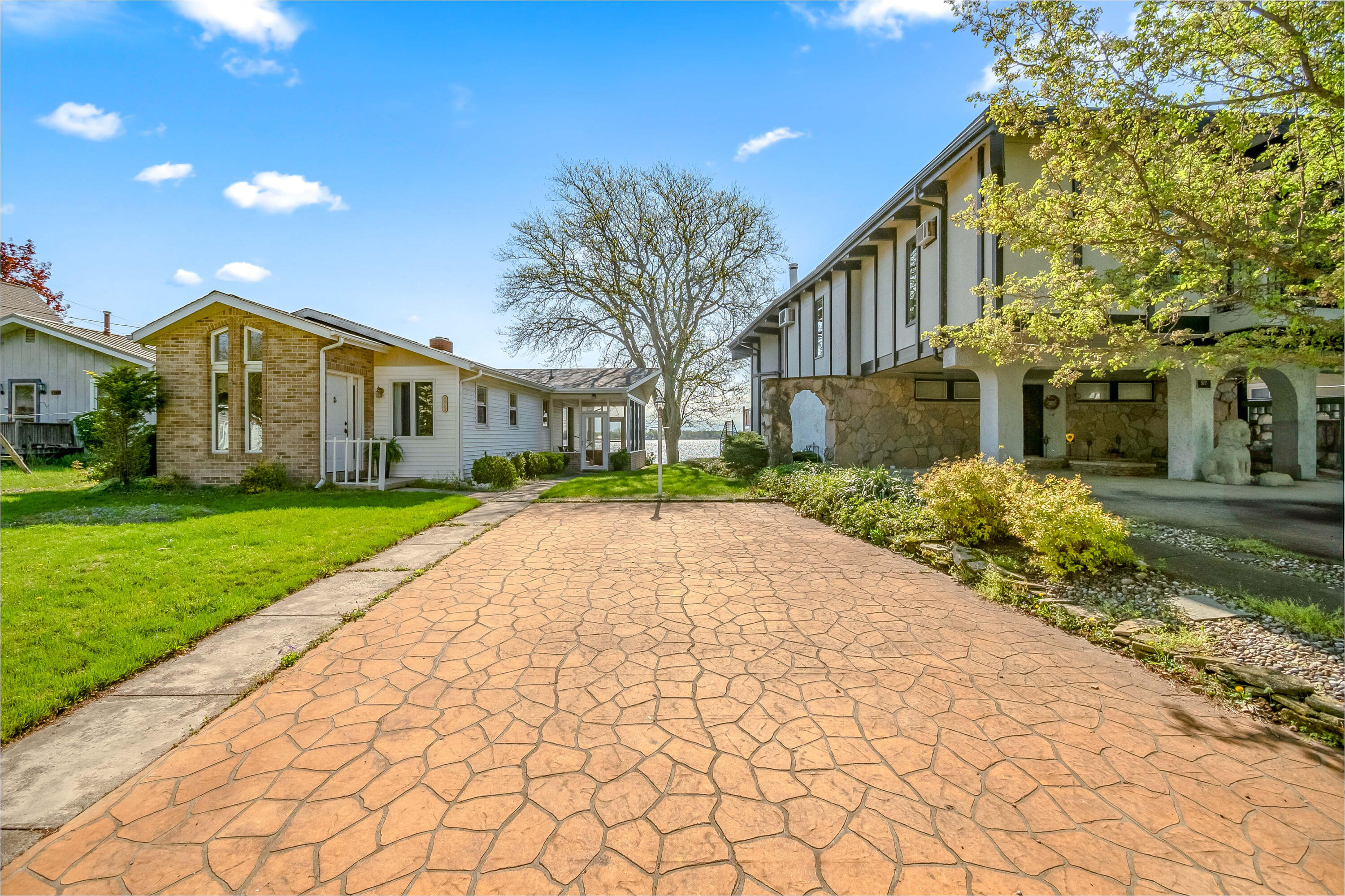 575 Pearl Beach Dr.