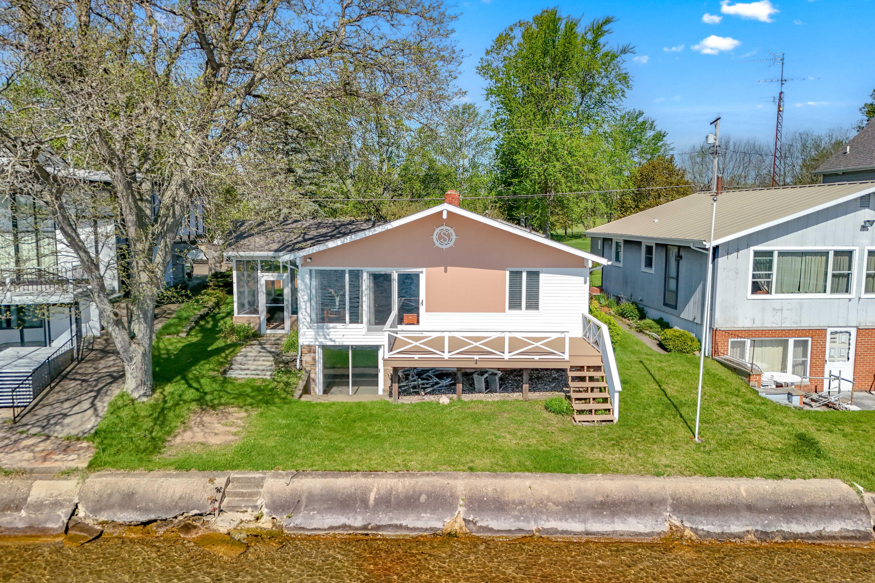 575 Pearl Beach Dr.