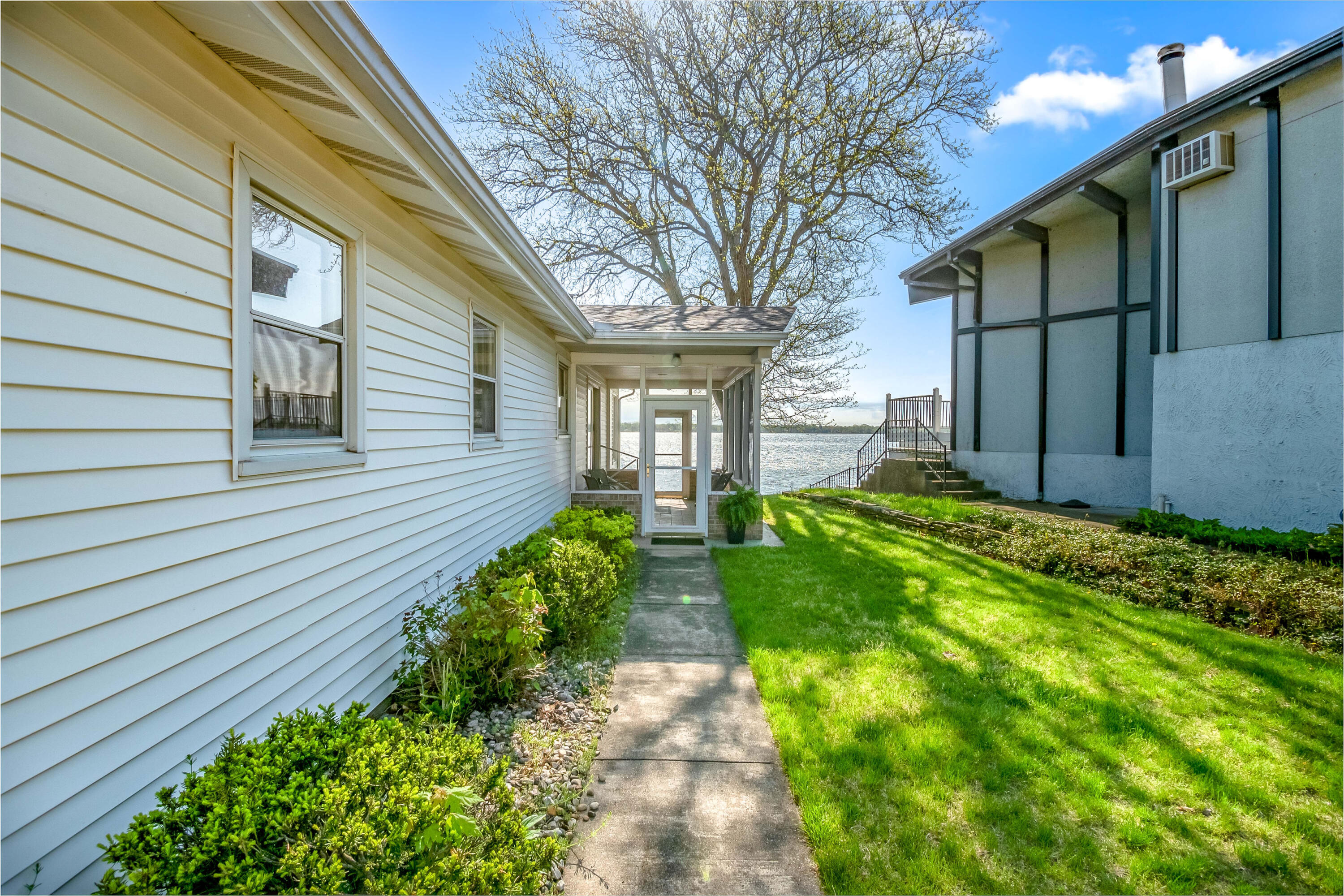 575 Pearl Beach Dr.