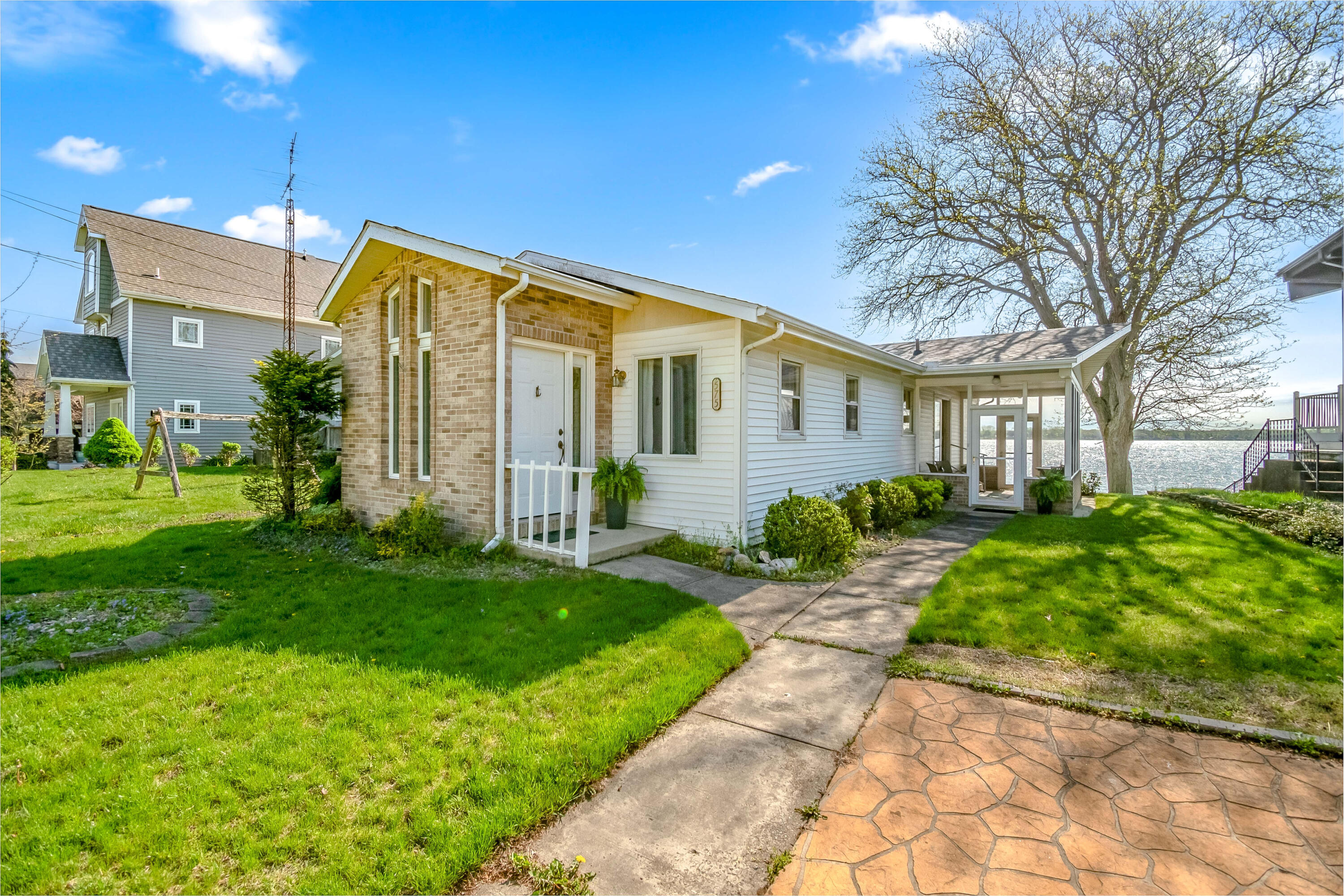 575 Pearl Beach Dr.