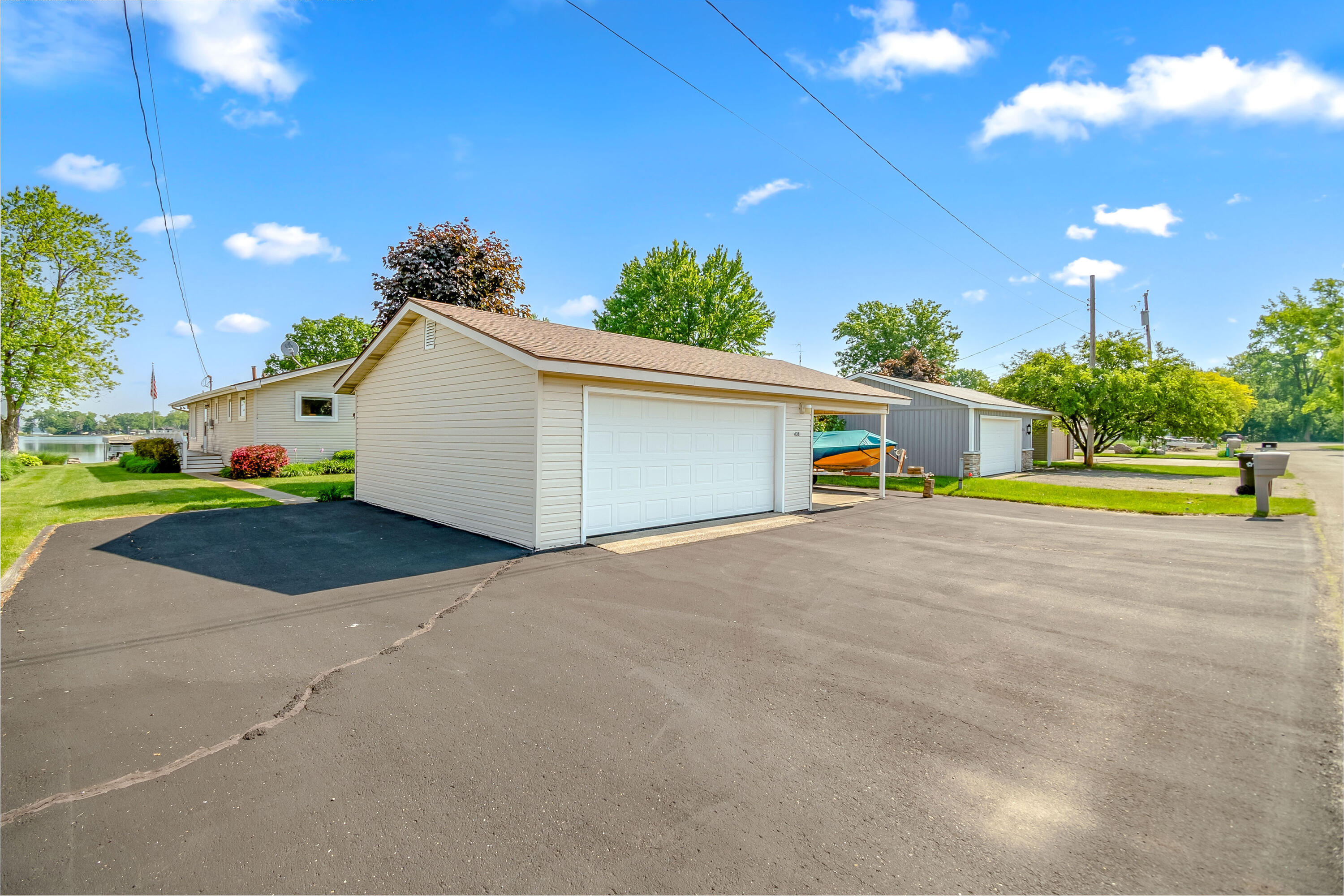 638 Tomahawk Trail