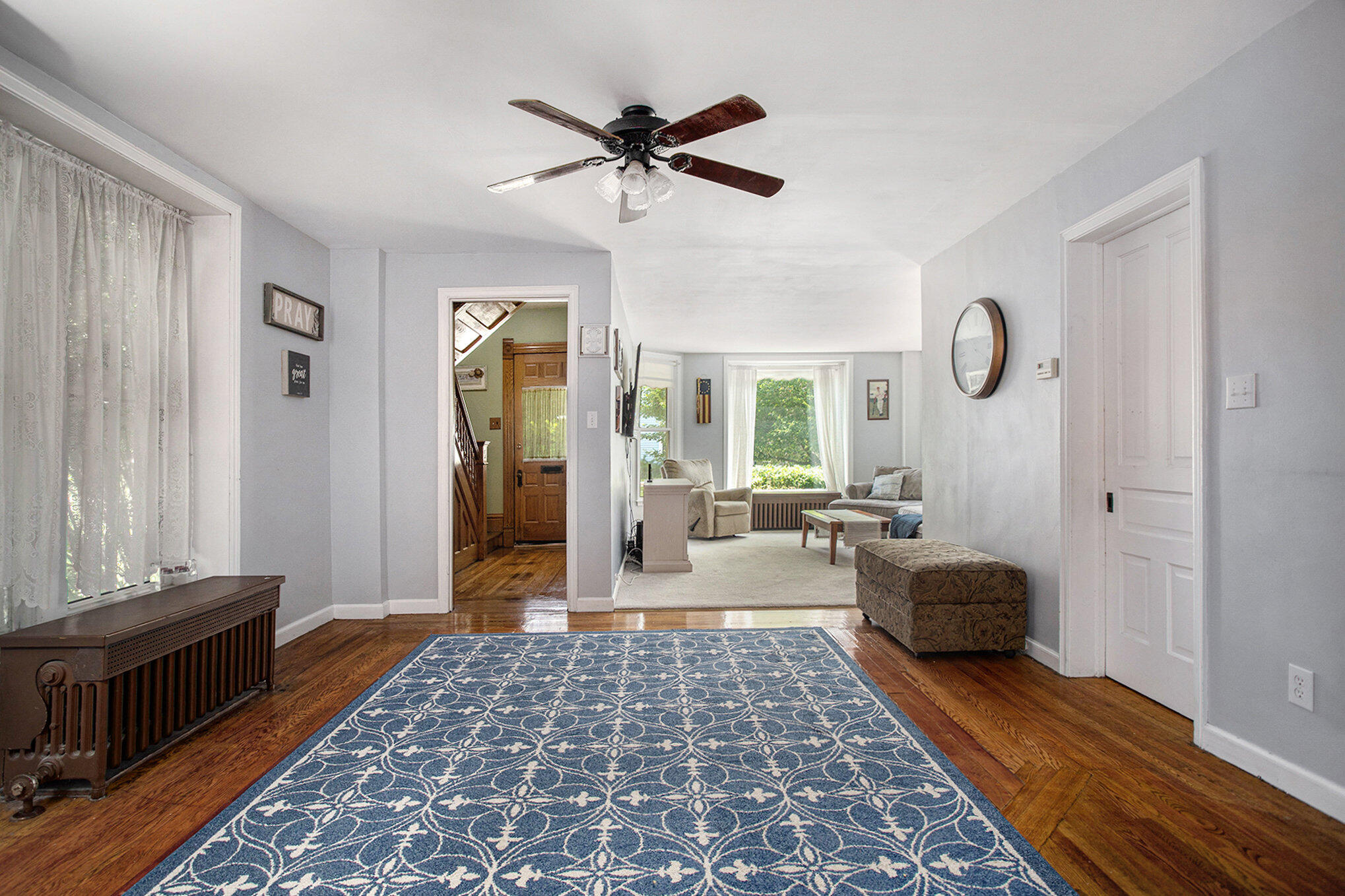30 W Pierce St. Street