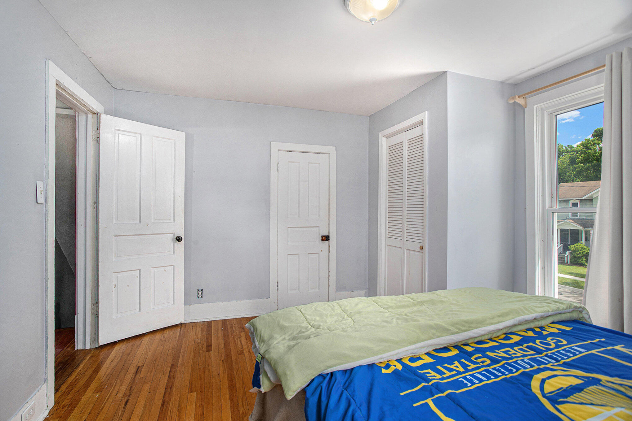 30 W Pierce St. Street
