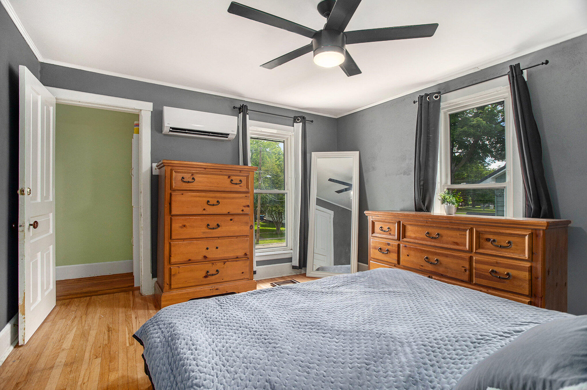 30 W Pierce St. Street