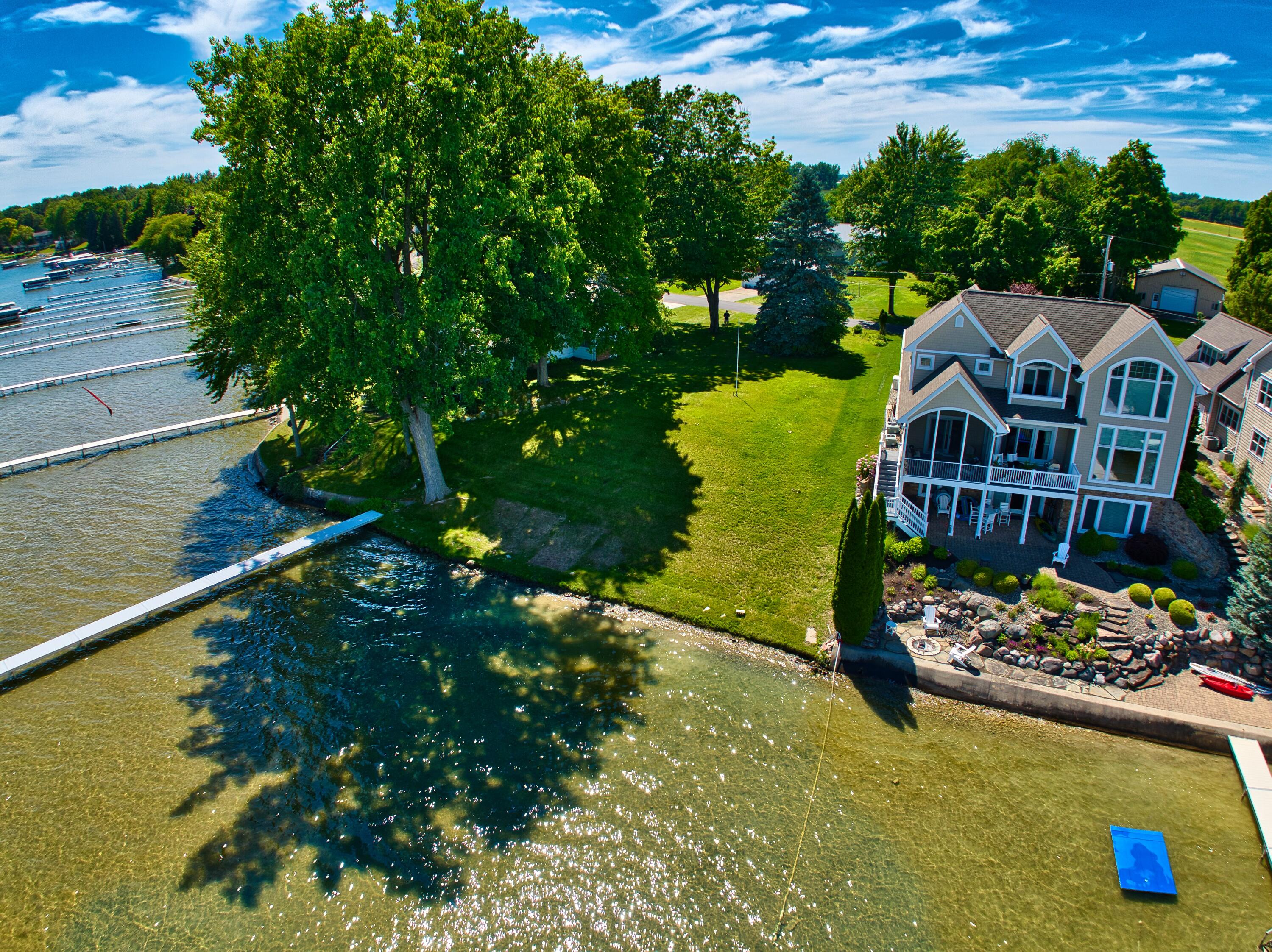 633 Pearl Beach Dr.