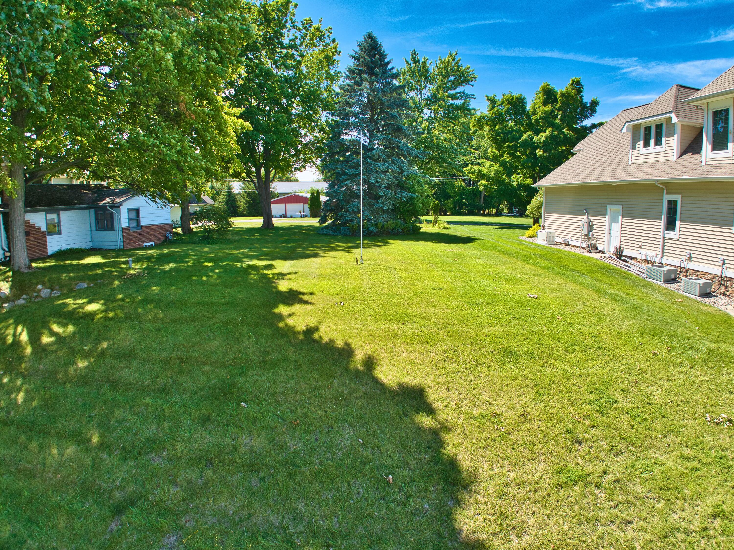 633 Pearl Beach Dr.