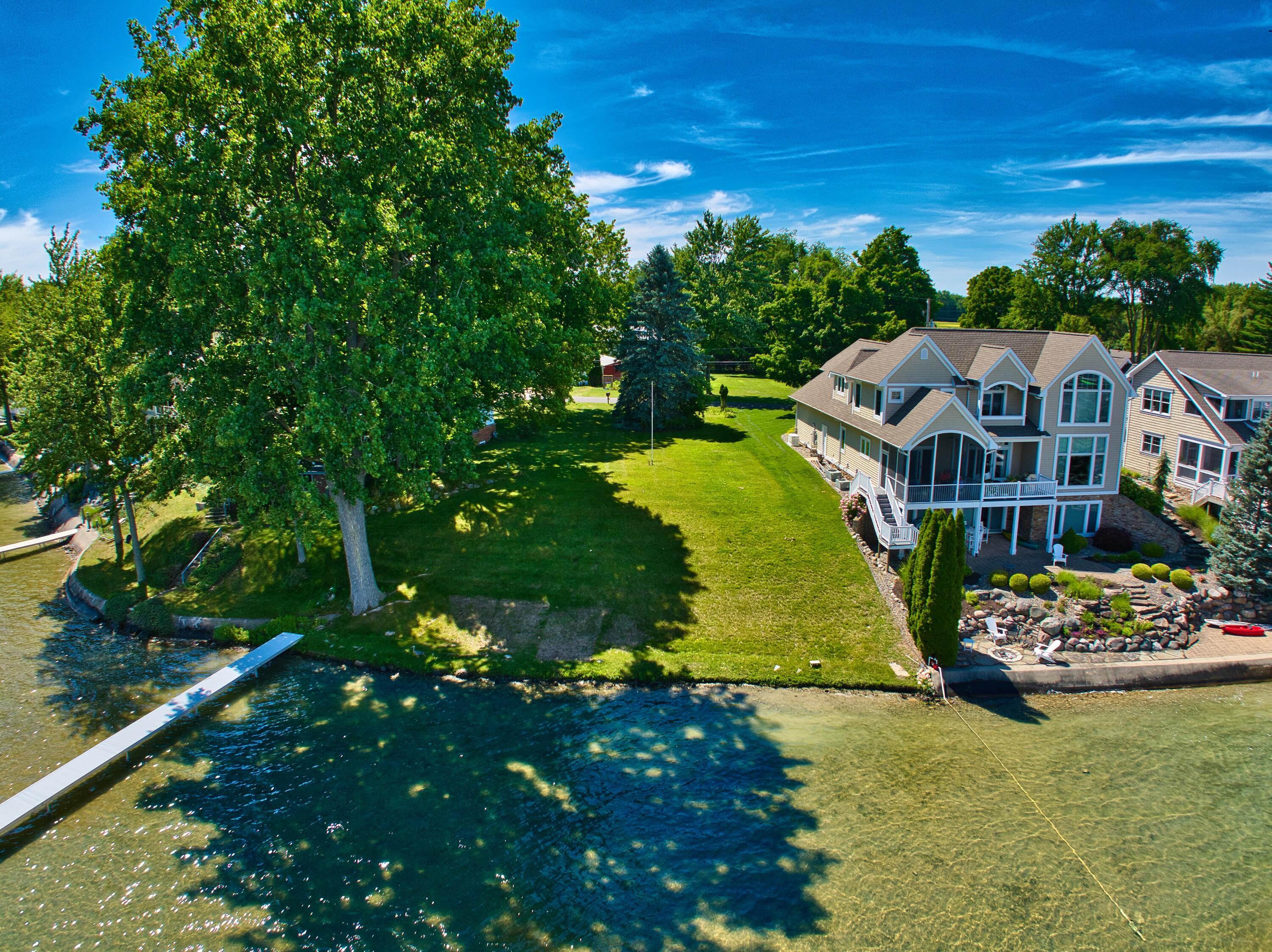 633 Pearl Beach Dr.