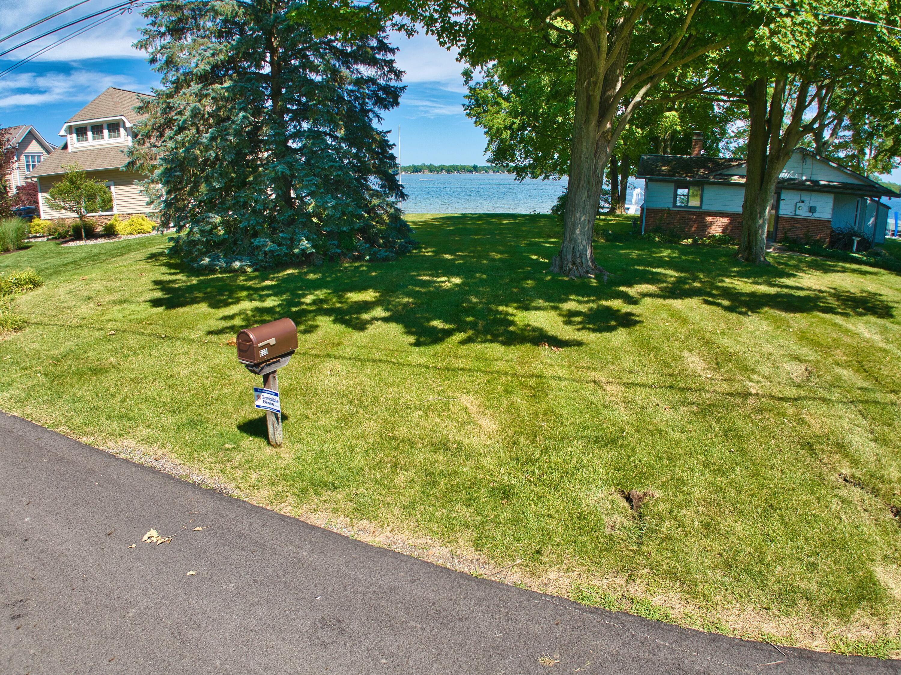 633 Pearl Beach Dr.