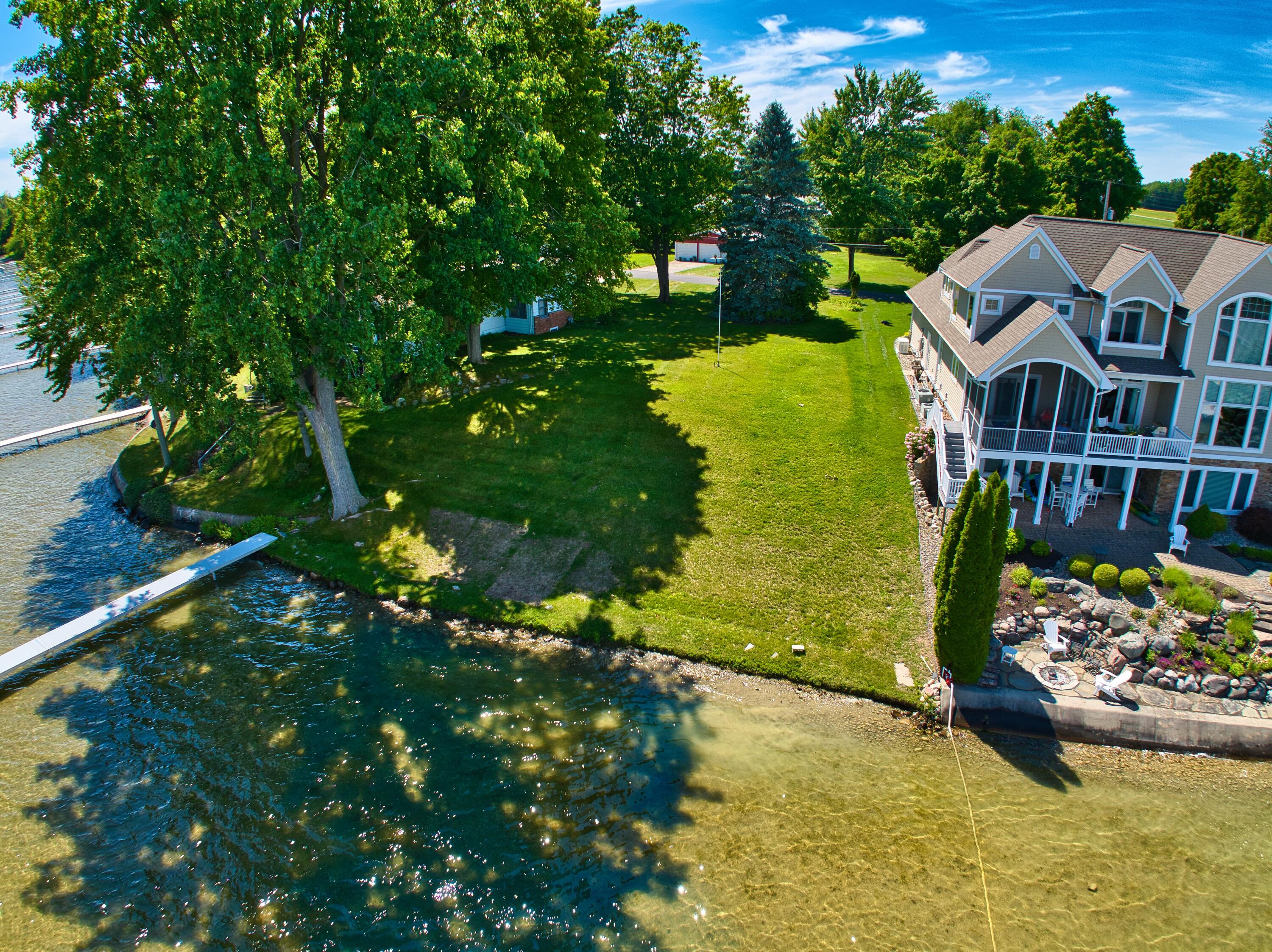 633 Pearl Beach Dr.