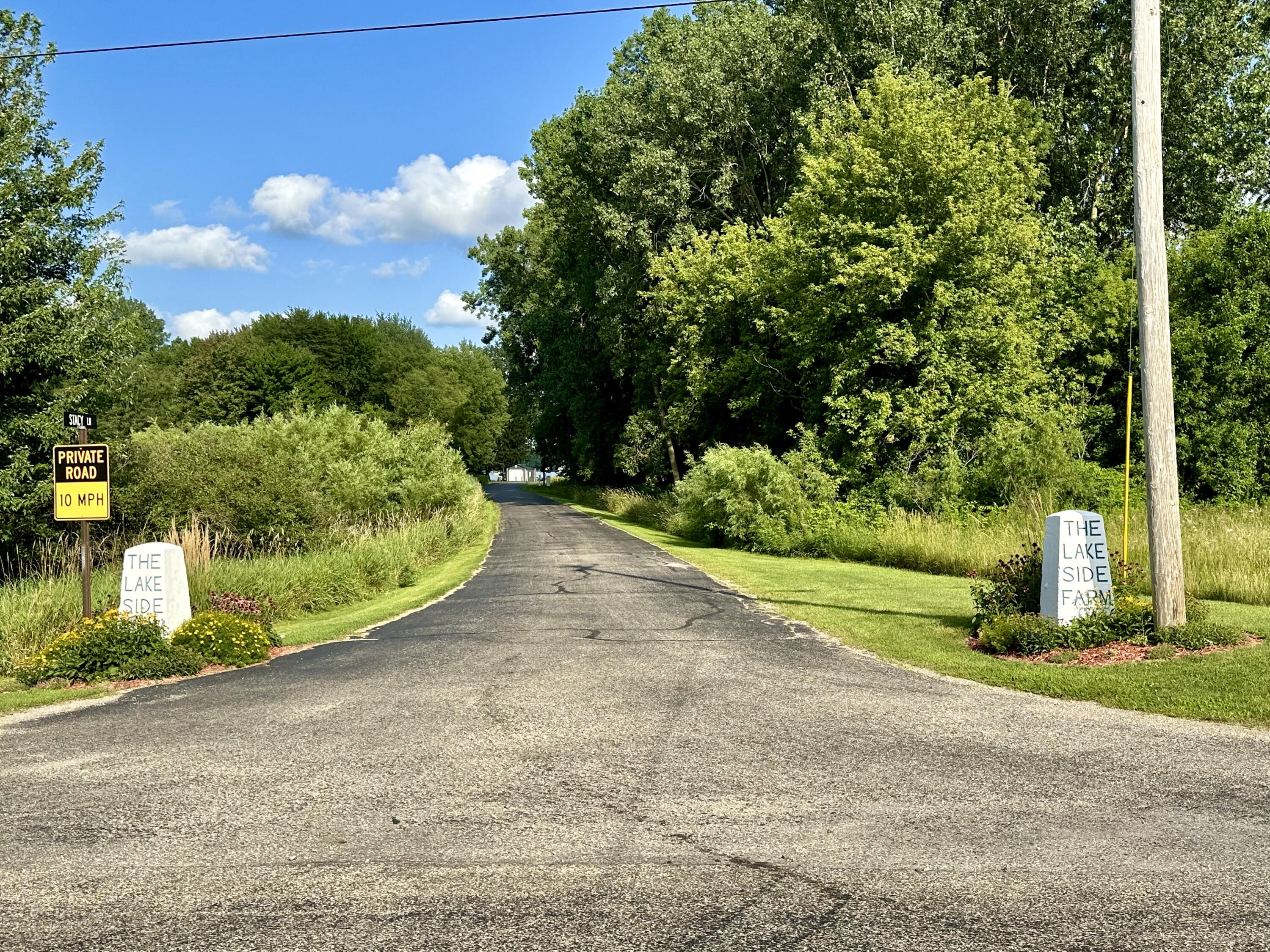 125 Lakeside Drive