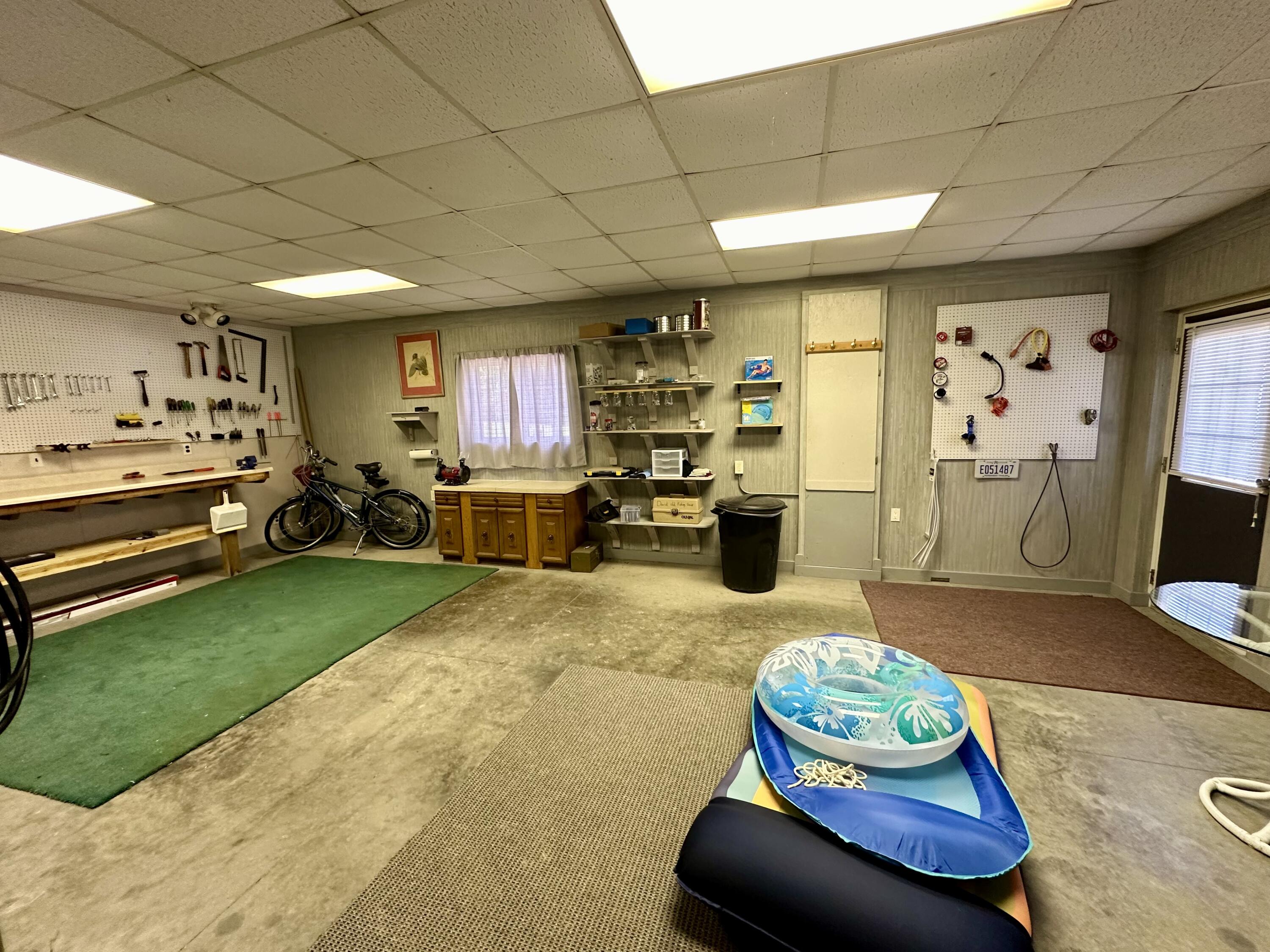 125 Lakeside Drive