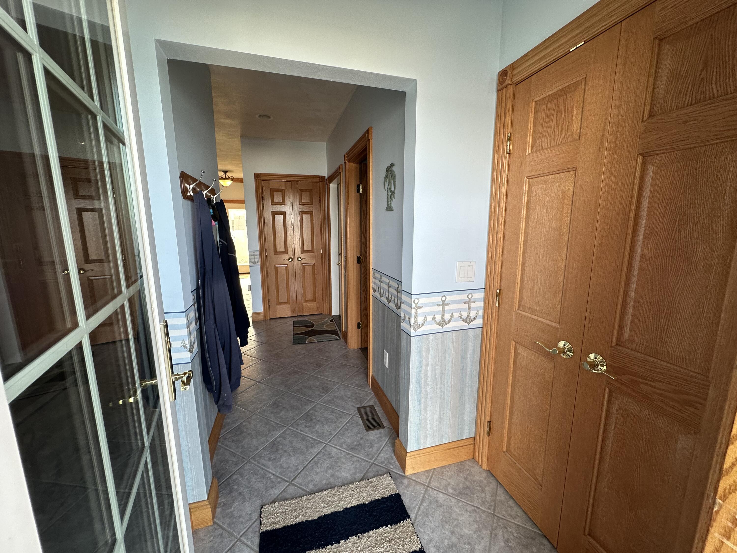 125 Lakeside Drive