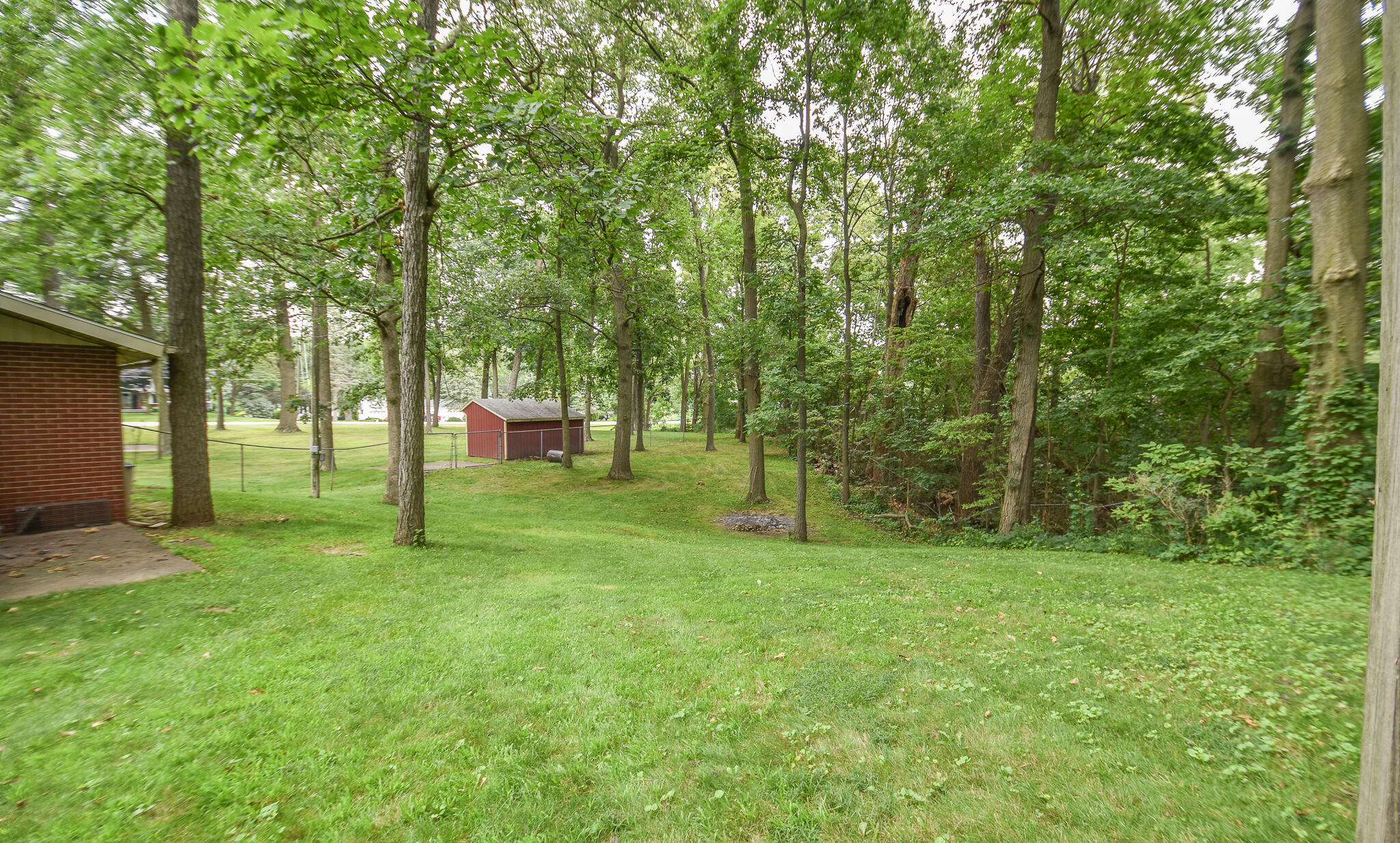 141 W Chicago Road