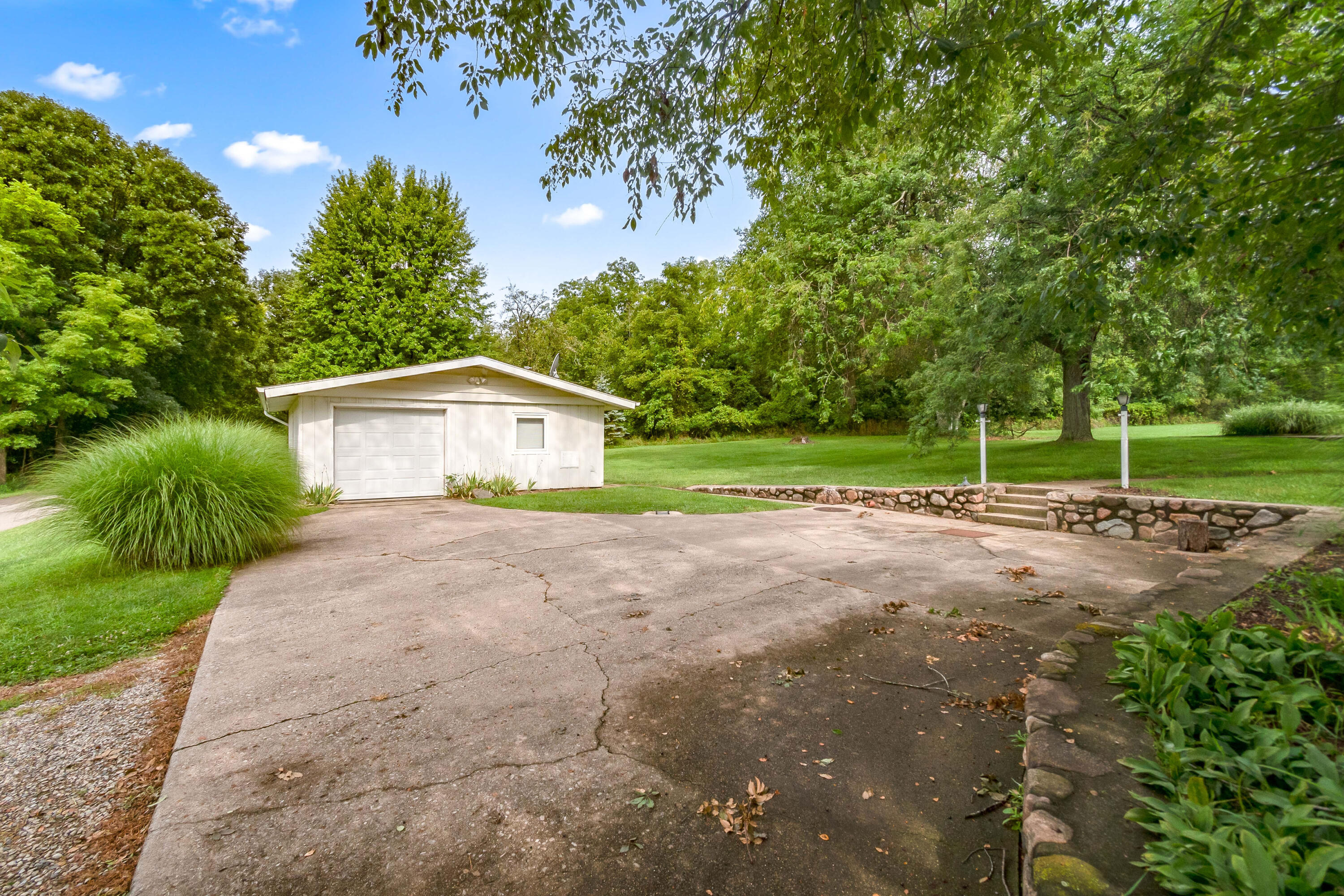664 Marshall Road