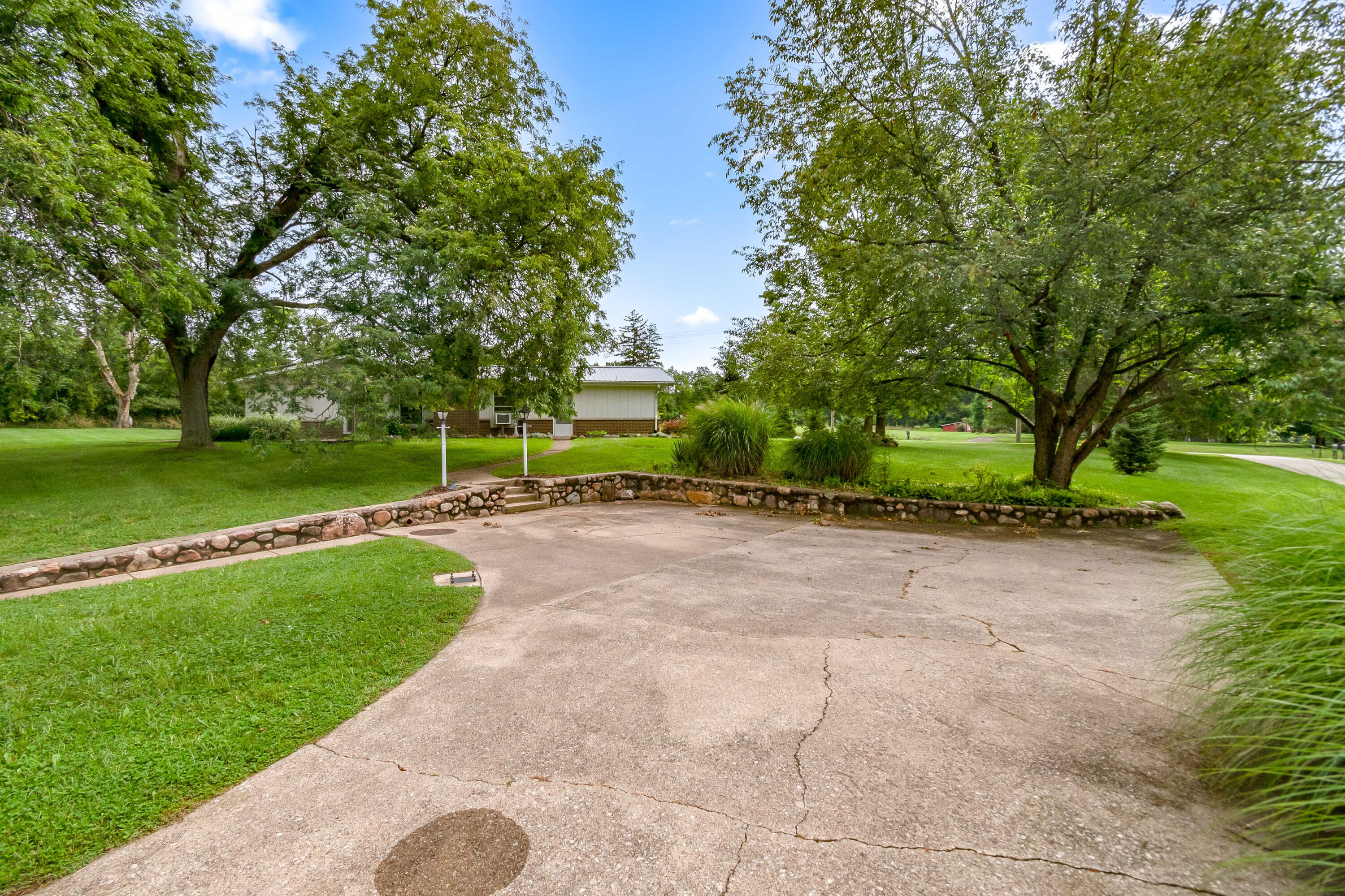 664 Marshall Road