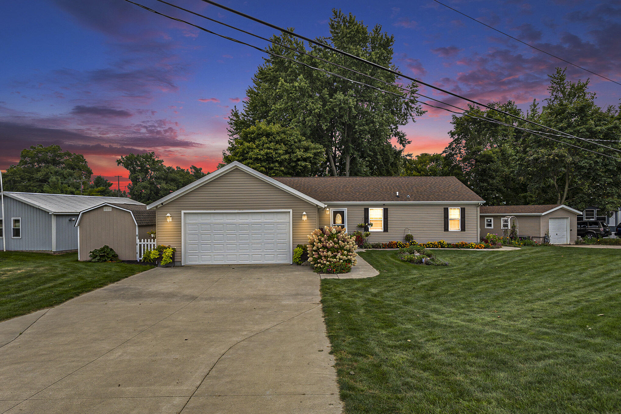 817 Pine Island Drive