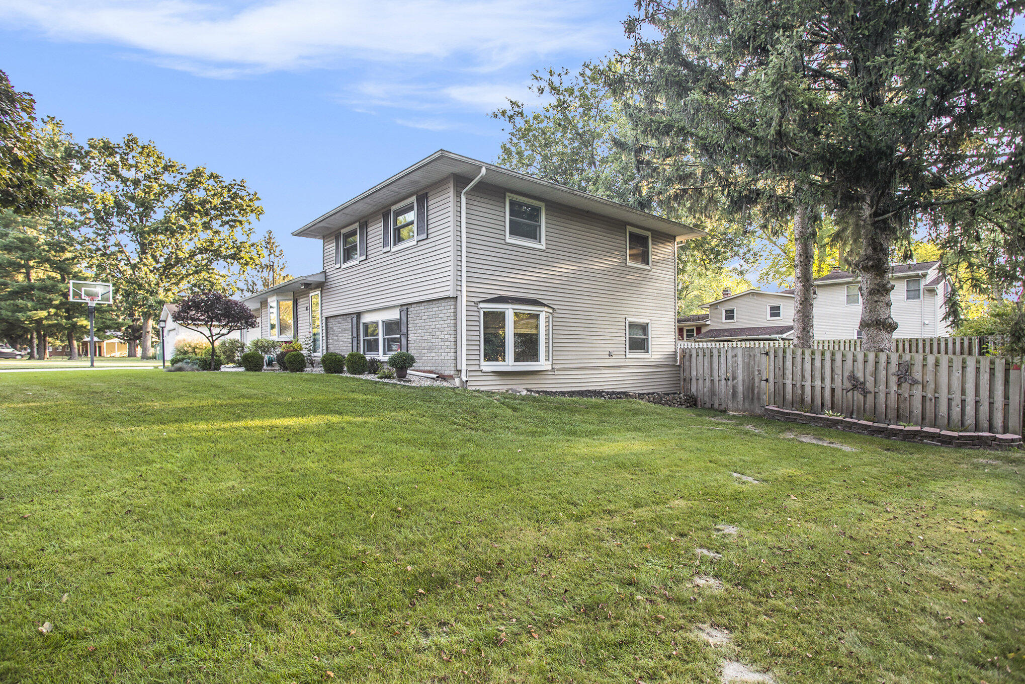 11 Carlyle Avenue