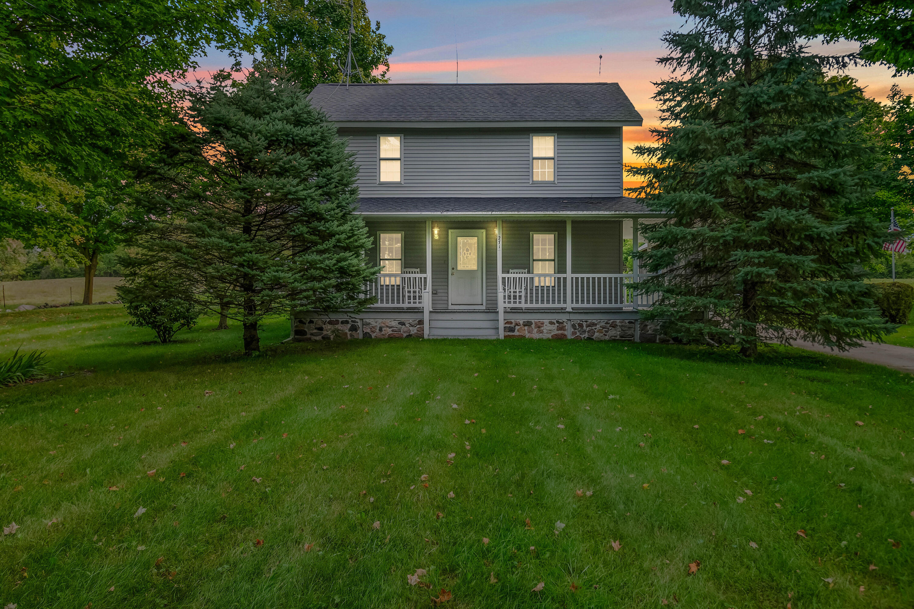 271 Maple Rd.