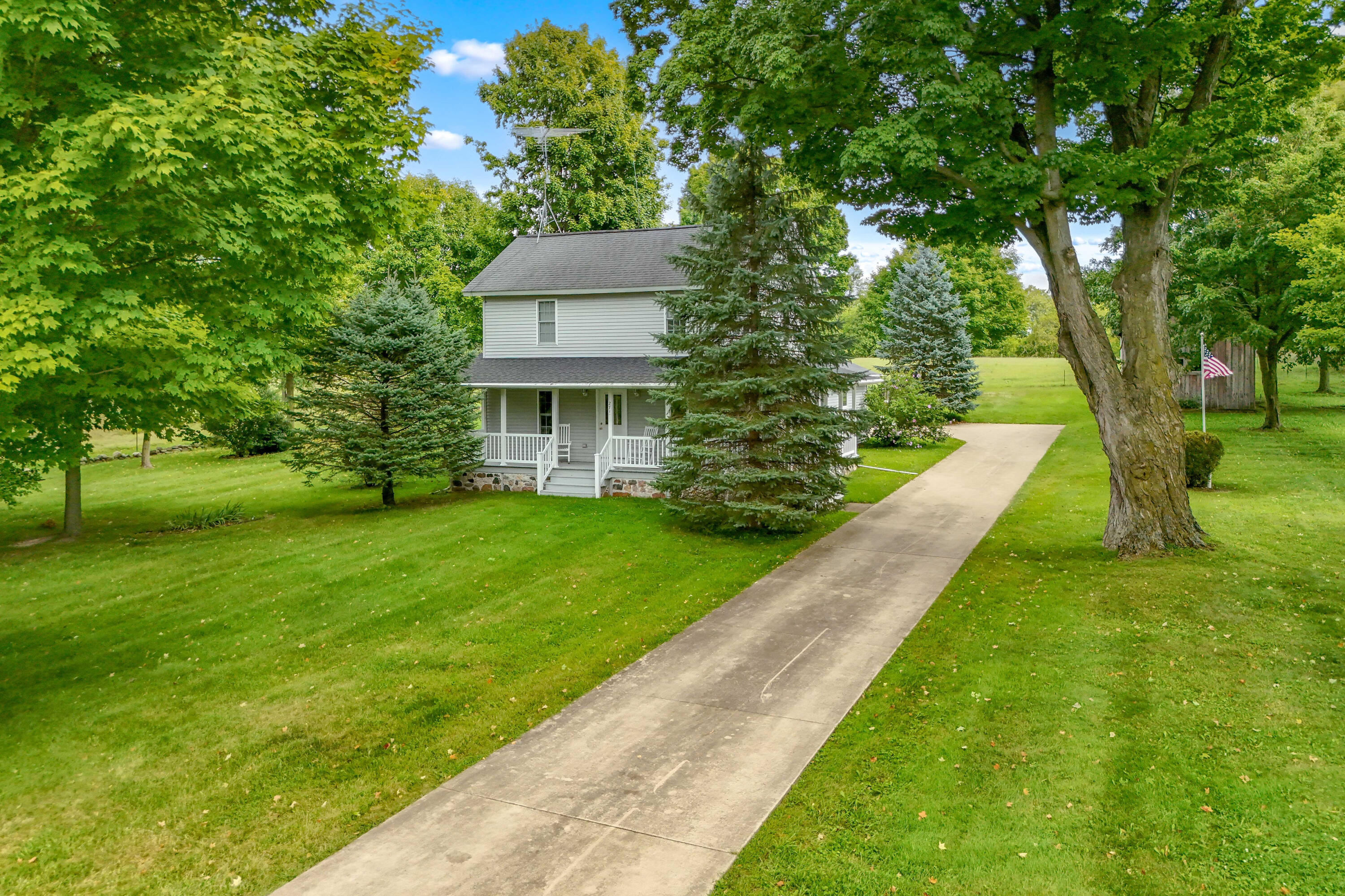 271 Maple Rd.