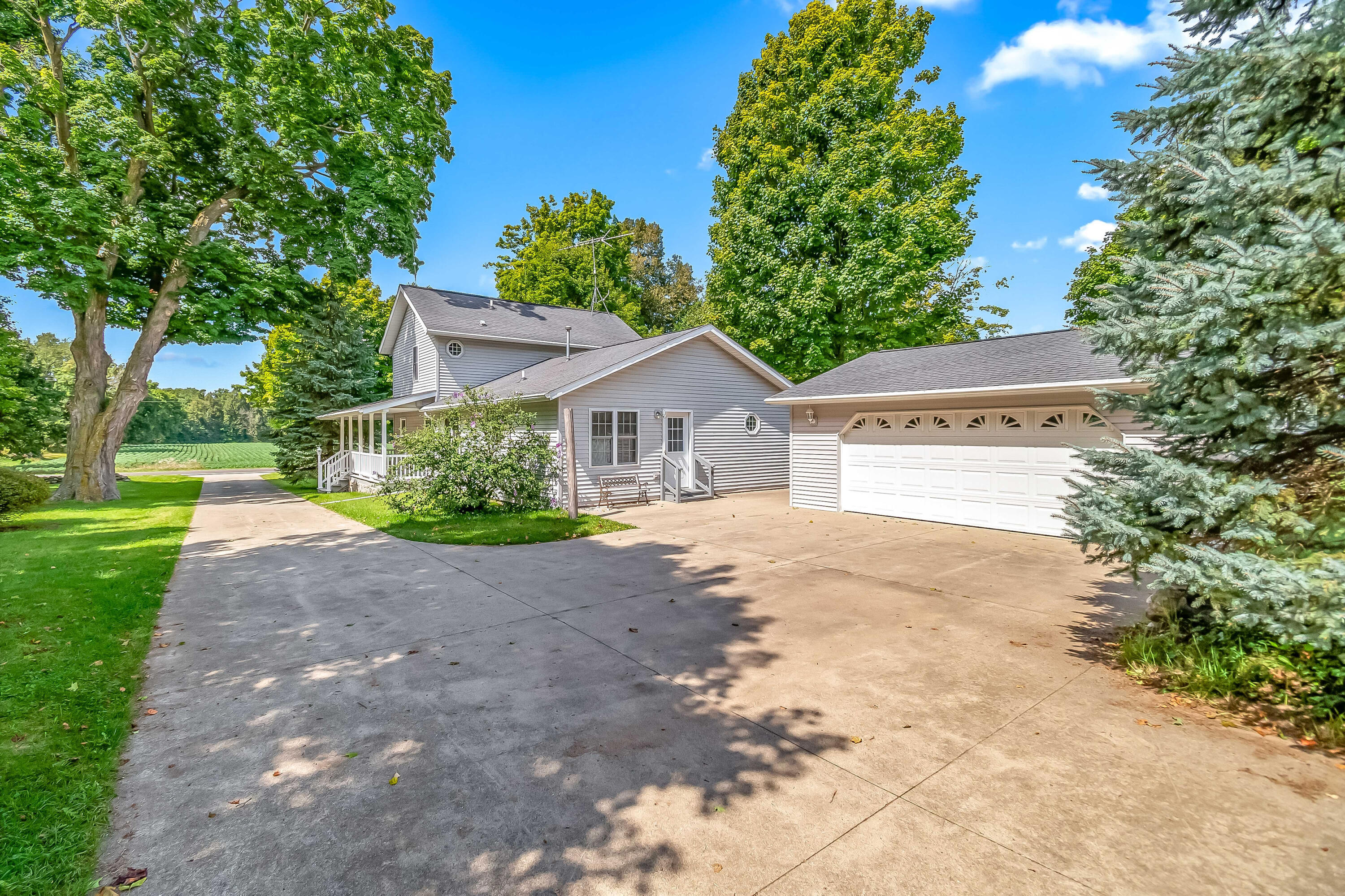 271 Maple Rd.