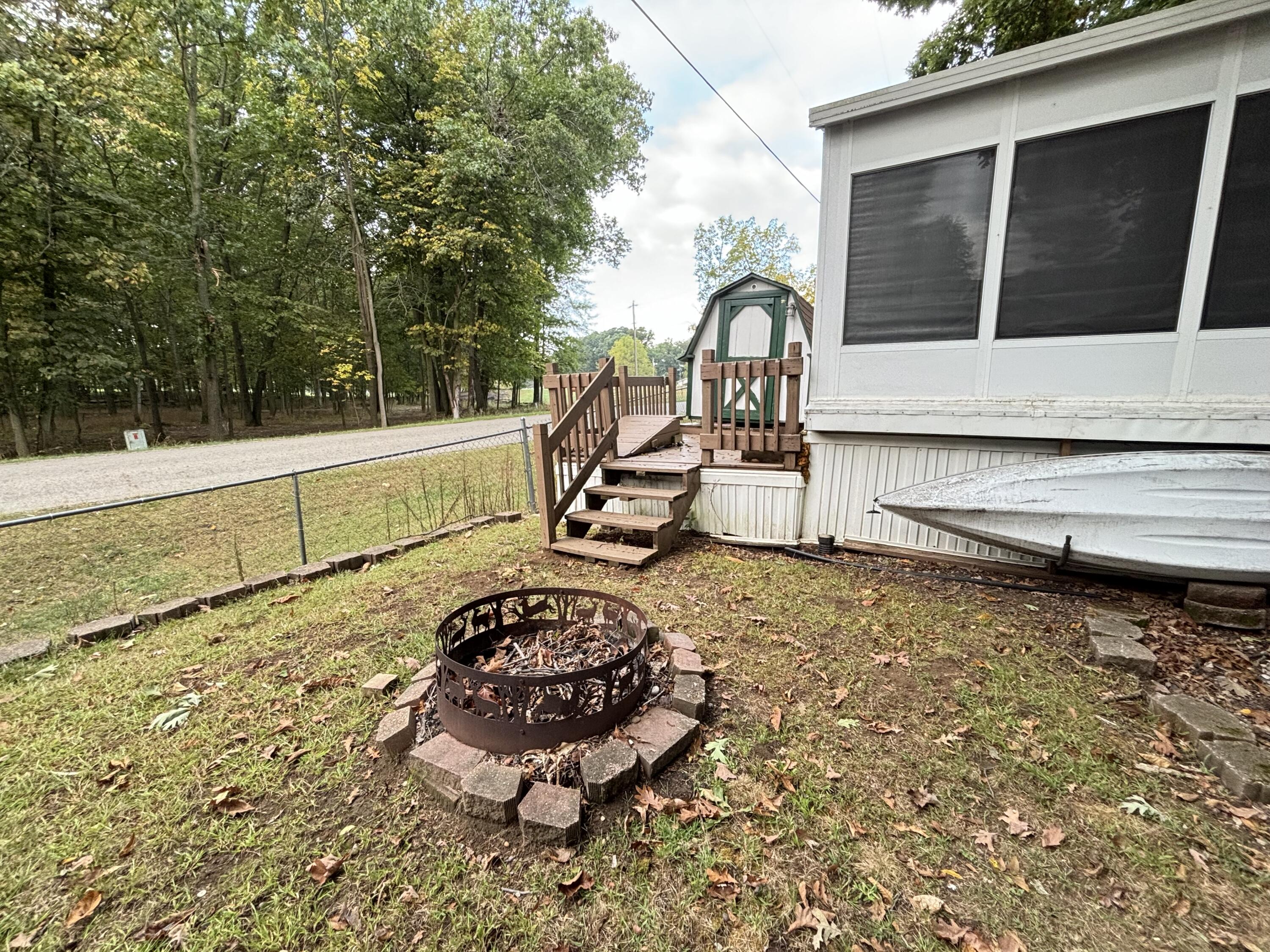 631 Hillview Lane