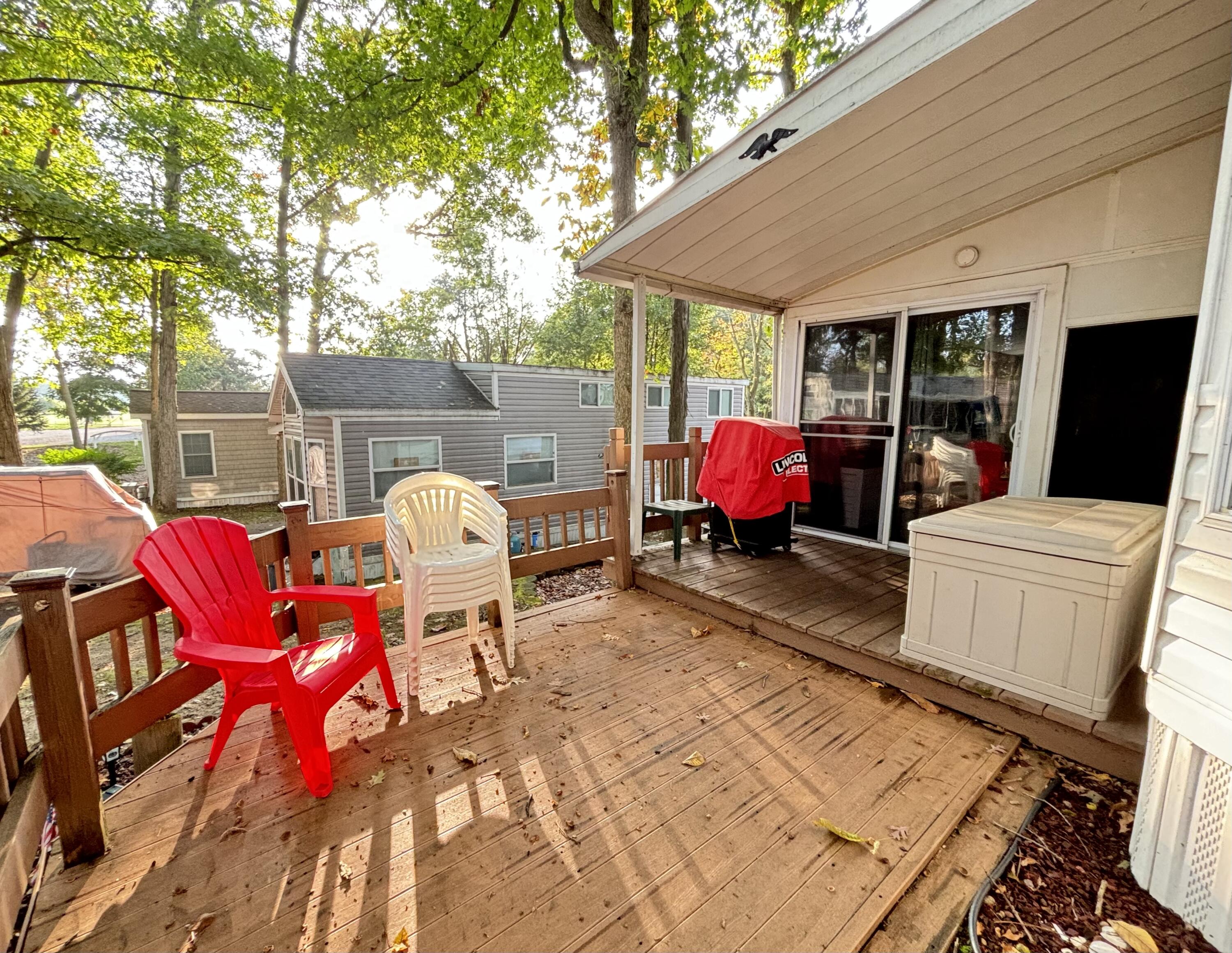 631 Hillview Lane
