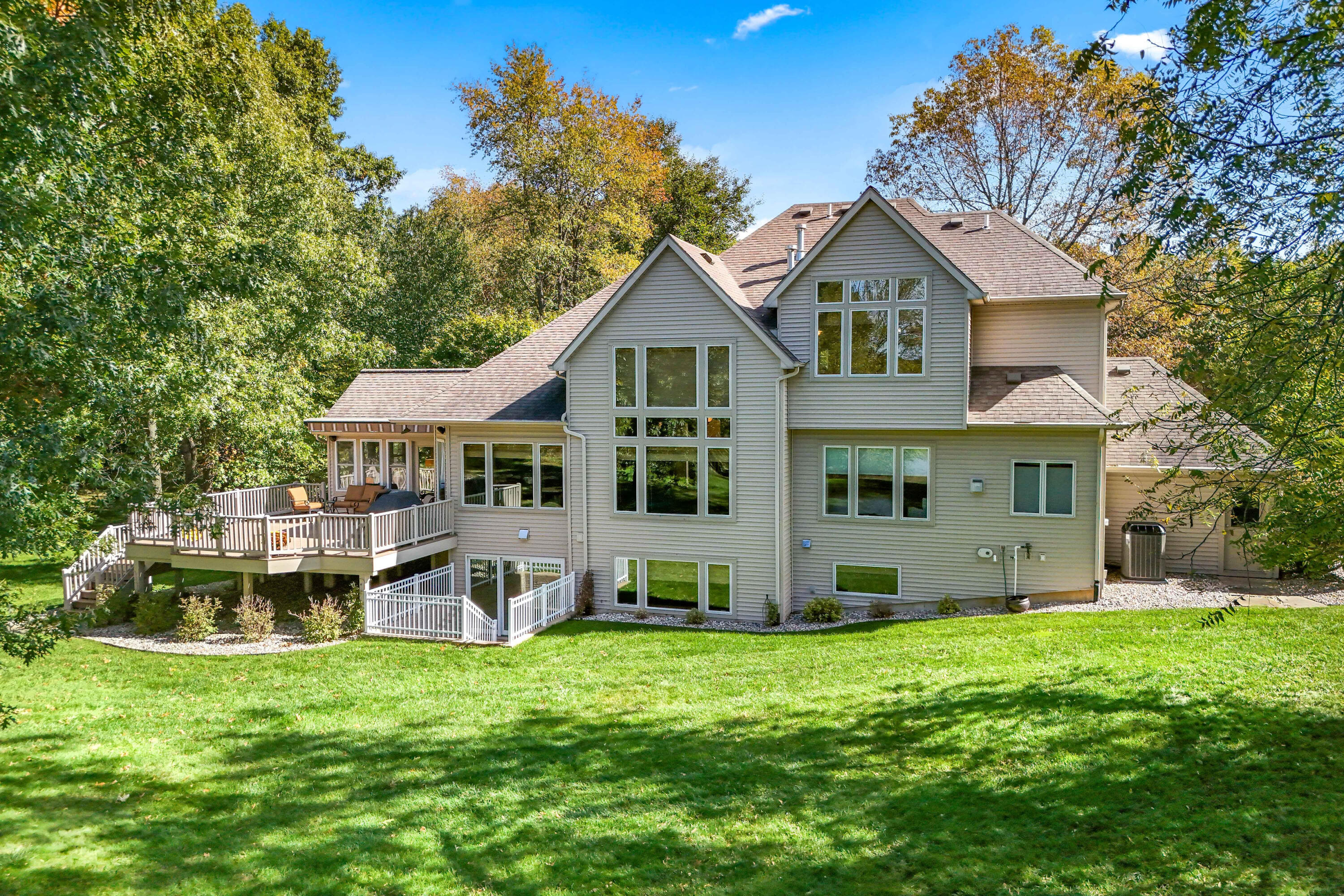 121 Arrowhead Dr.