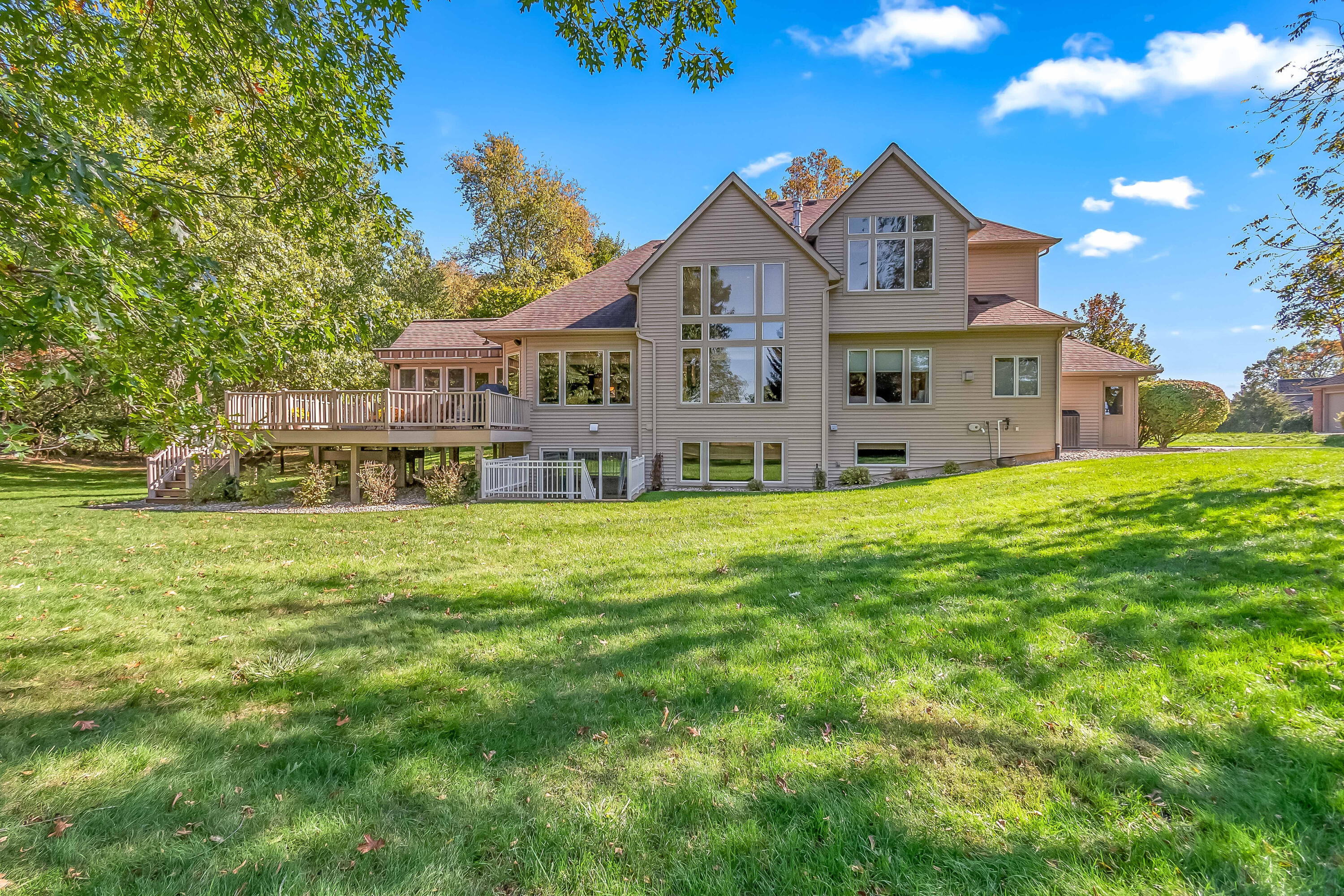 121 Arrowhead Dr.