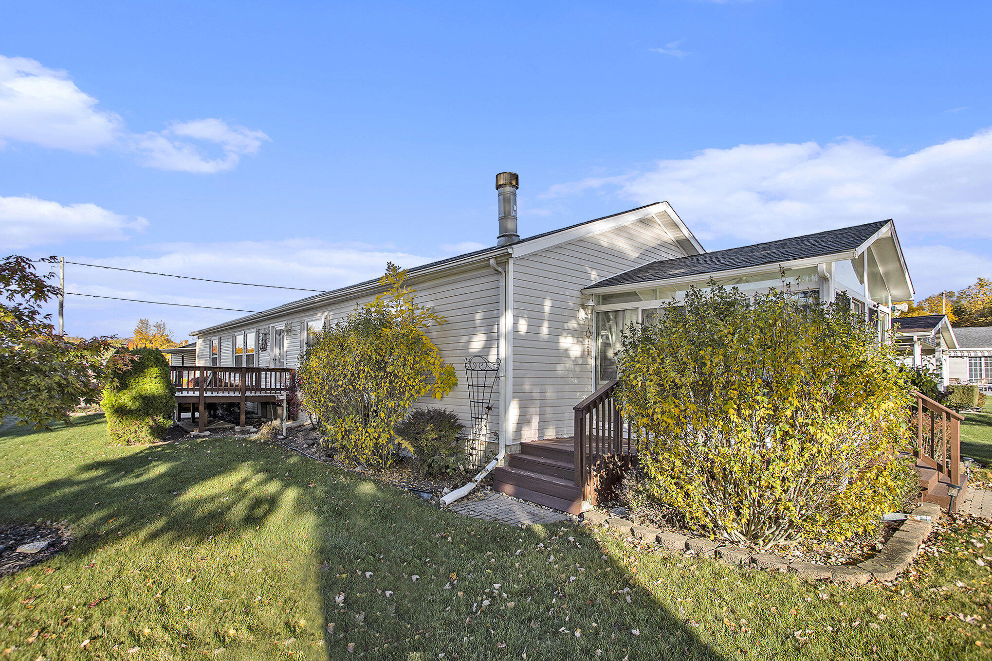 551 Maple Ln.