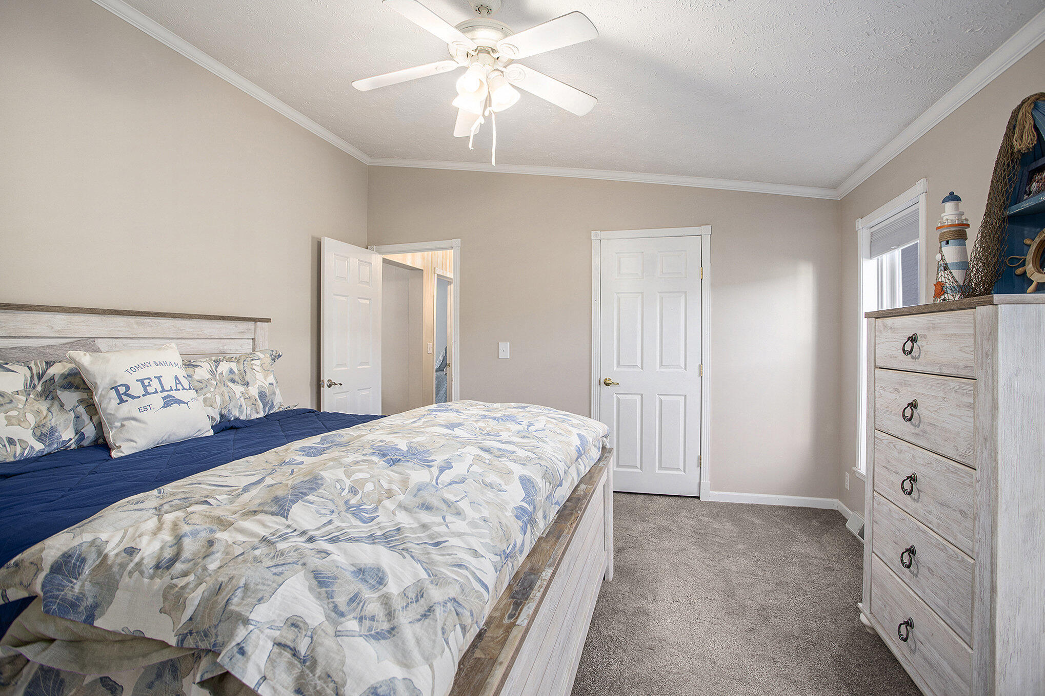 551 Maple Ln.